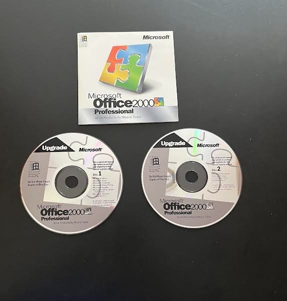 Microsoft Office 2000 Professional – 2 Disc Set – With Product ID – Vintage Micr