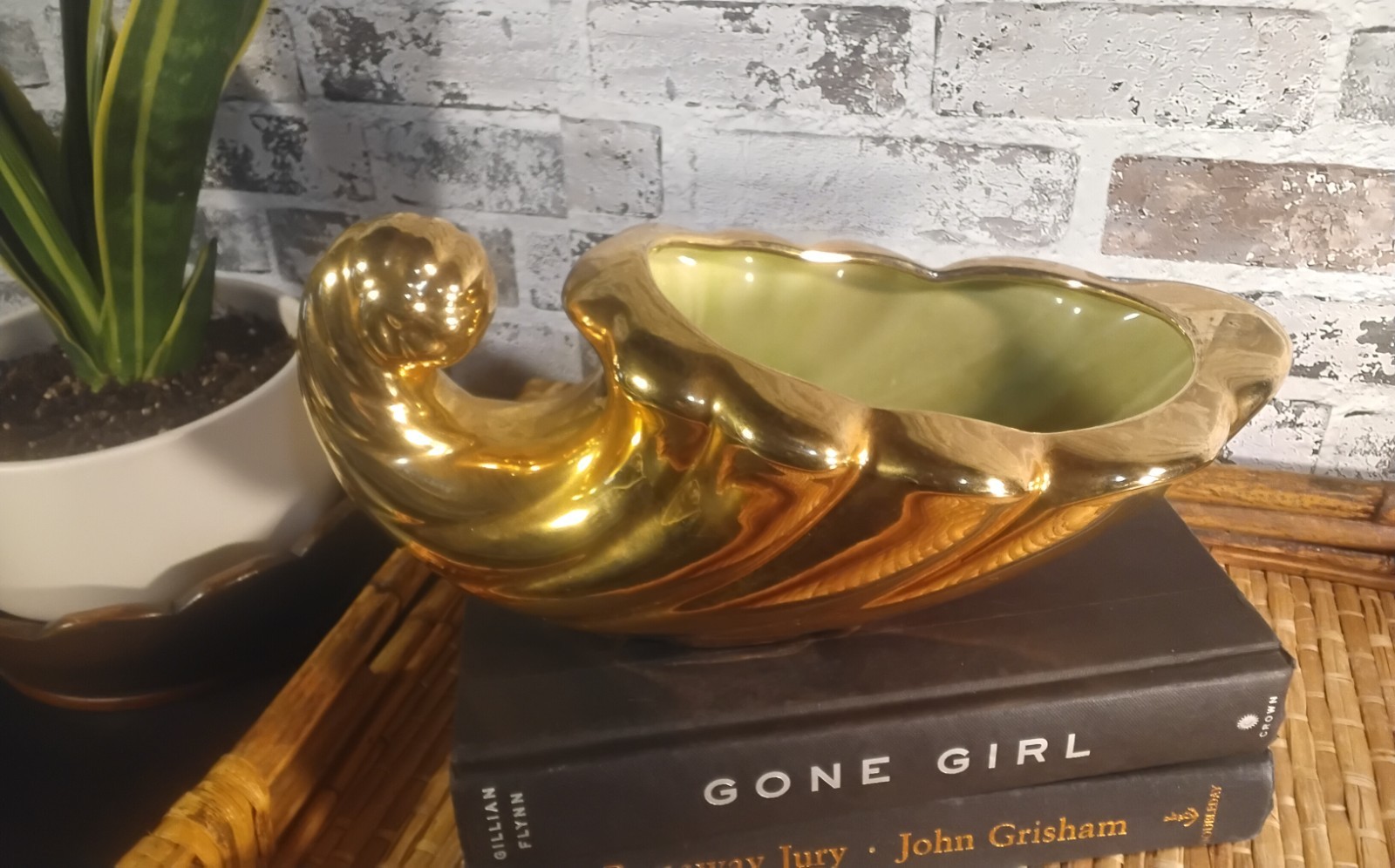Cornucopia Planter Sanfordware 11'' L Gold Color