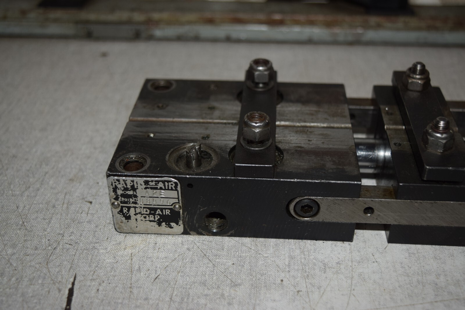 Rapid Air A2E Pneumatic Press Feed Feeder Unit