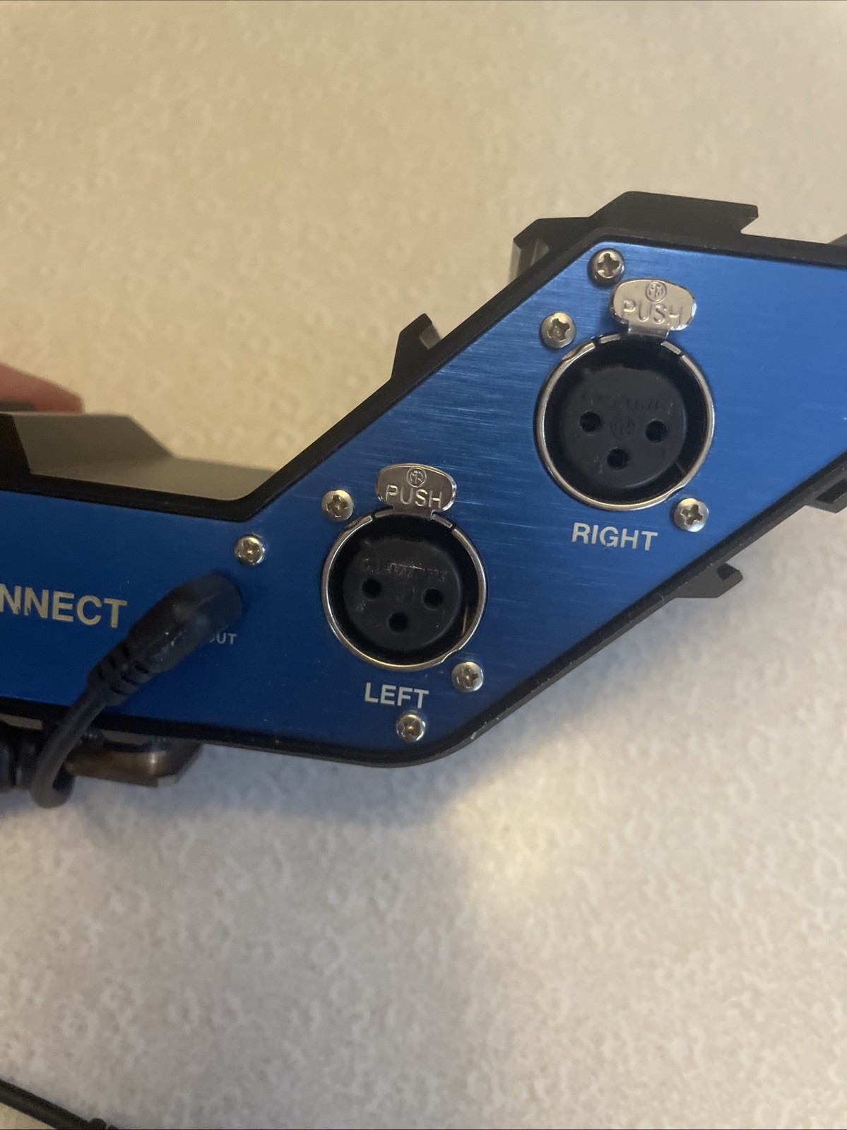 Beachtek DXA-CONNECT XLR Adapter / Bracket Combo
