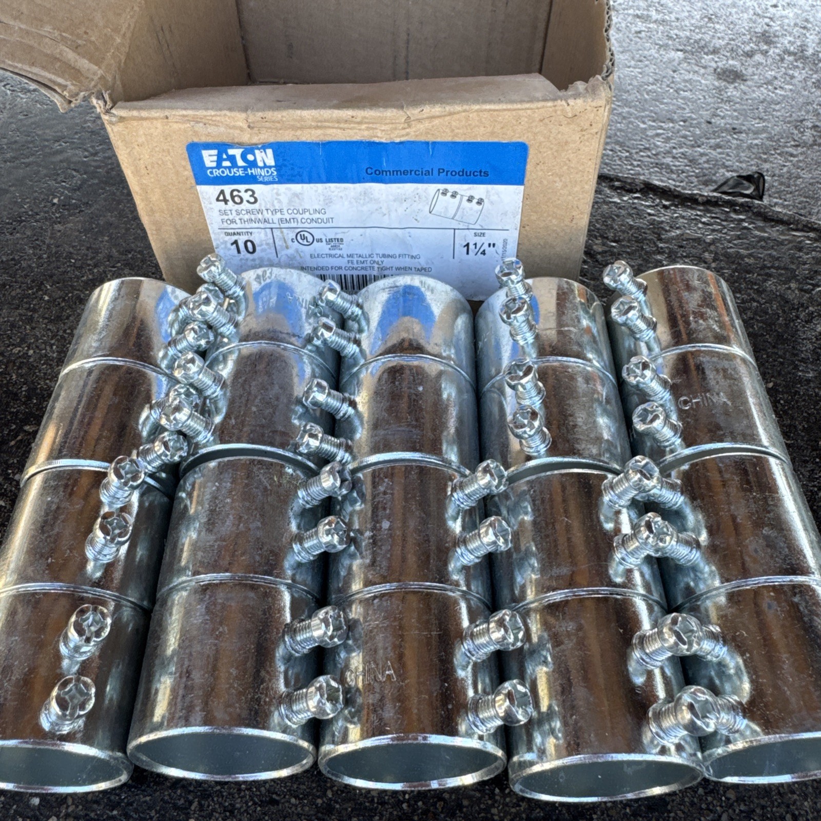 EATON 463 SET SCREW COUPLING 1-1/4" Box Of 10