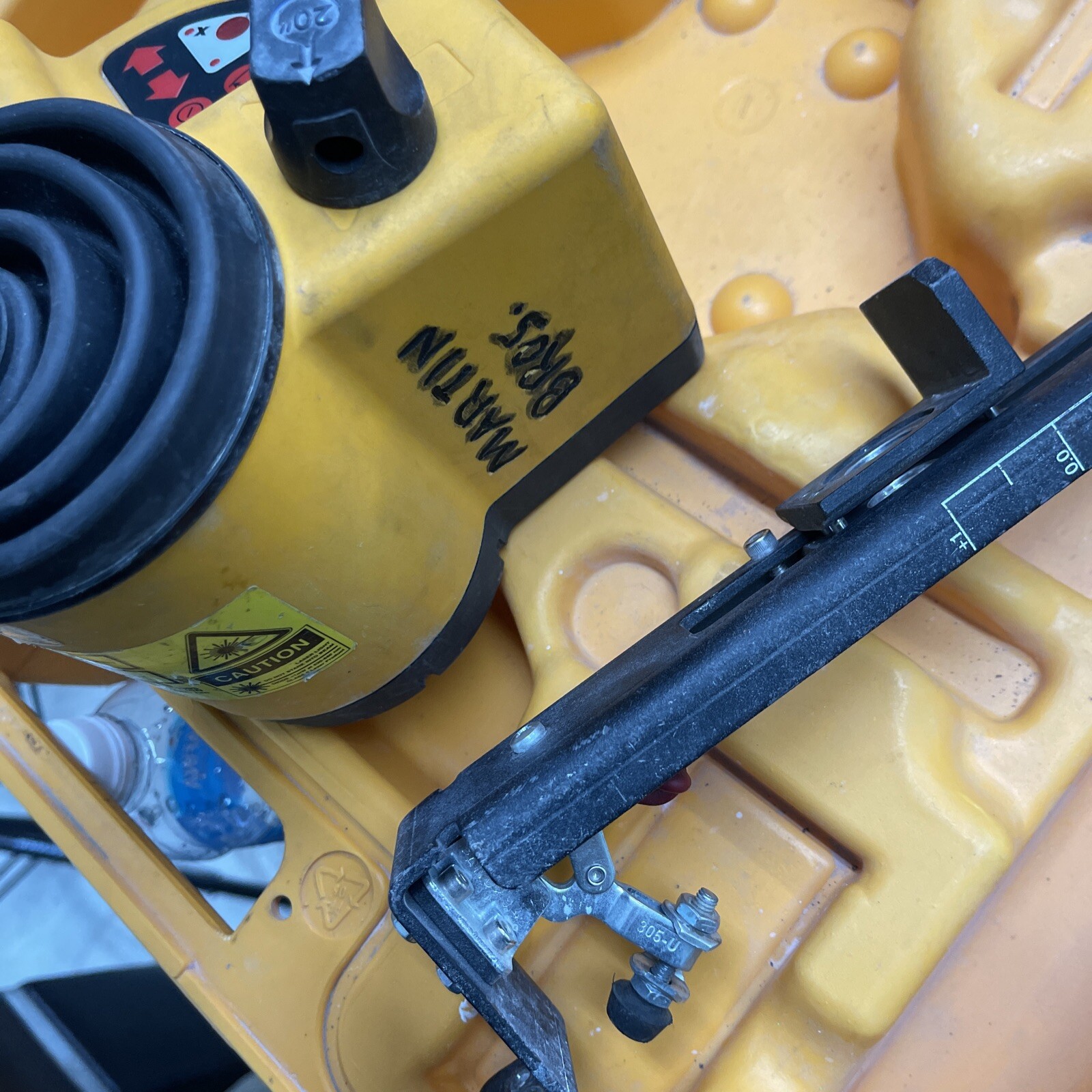 SPECTRA LASER LEVEL PRECISON WITH CASE