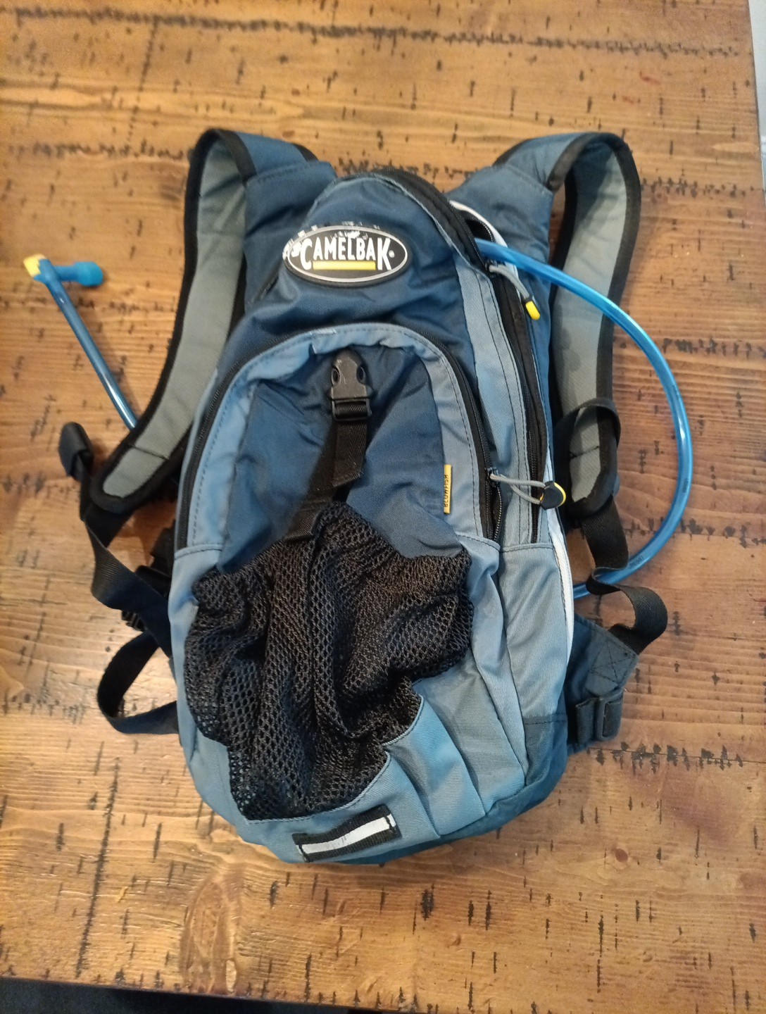 CAMELBAK Blowfish Hydration Backpack With Bladder Blue/Black 80 OZ  S11