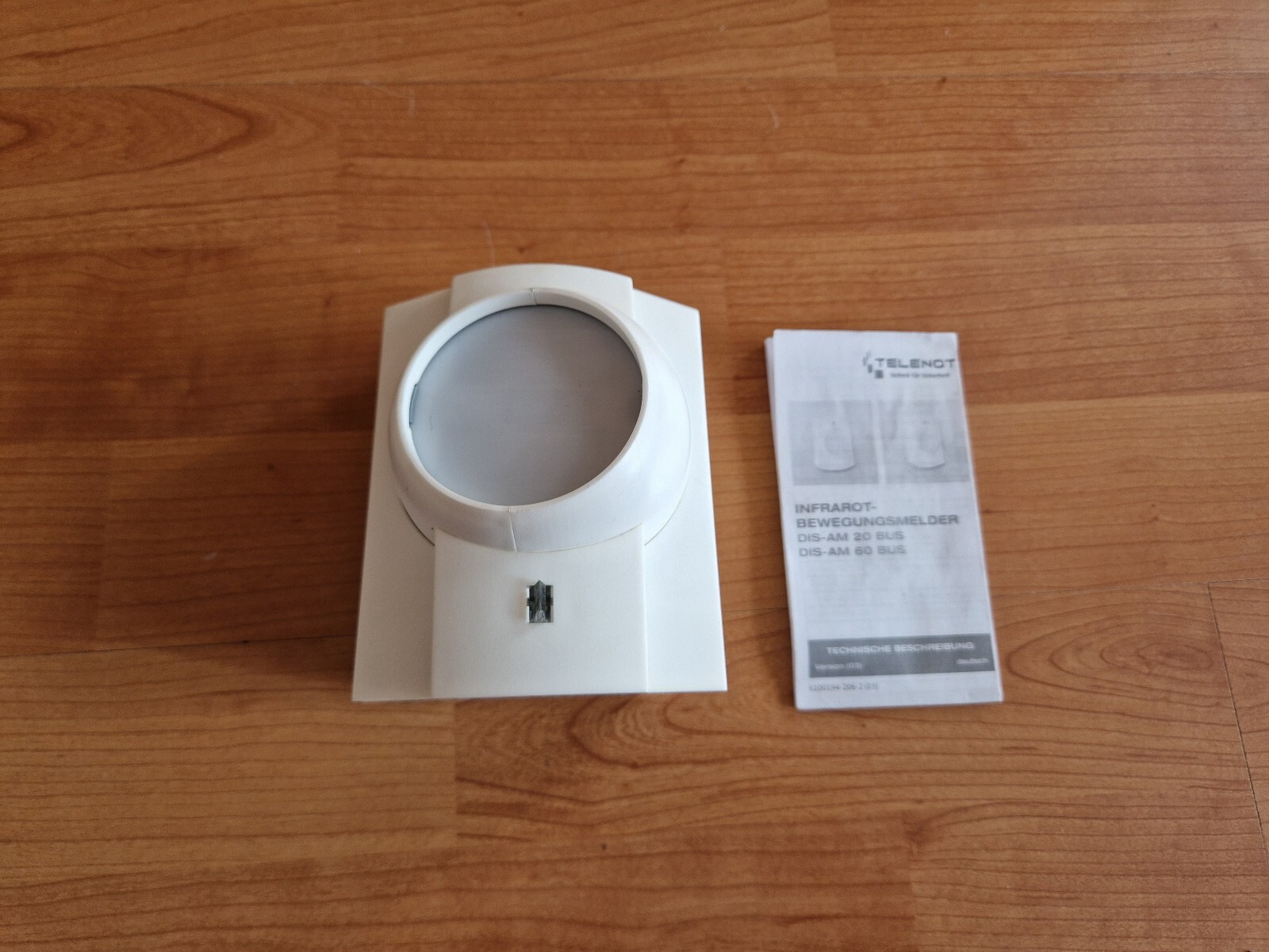 Telenot DIS-AM 60 BUS Infrared Motion Detector