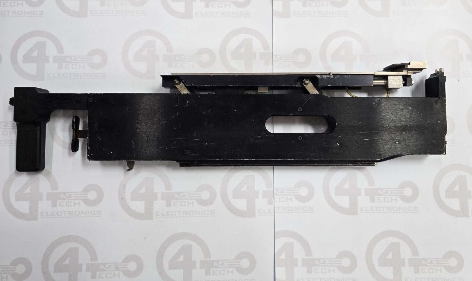 Universal Instruments Vibratory Feeder Base Assembly 44762002