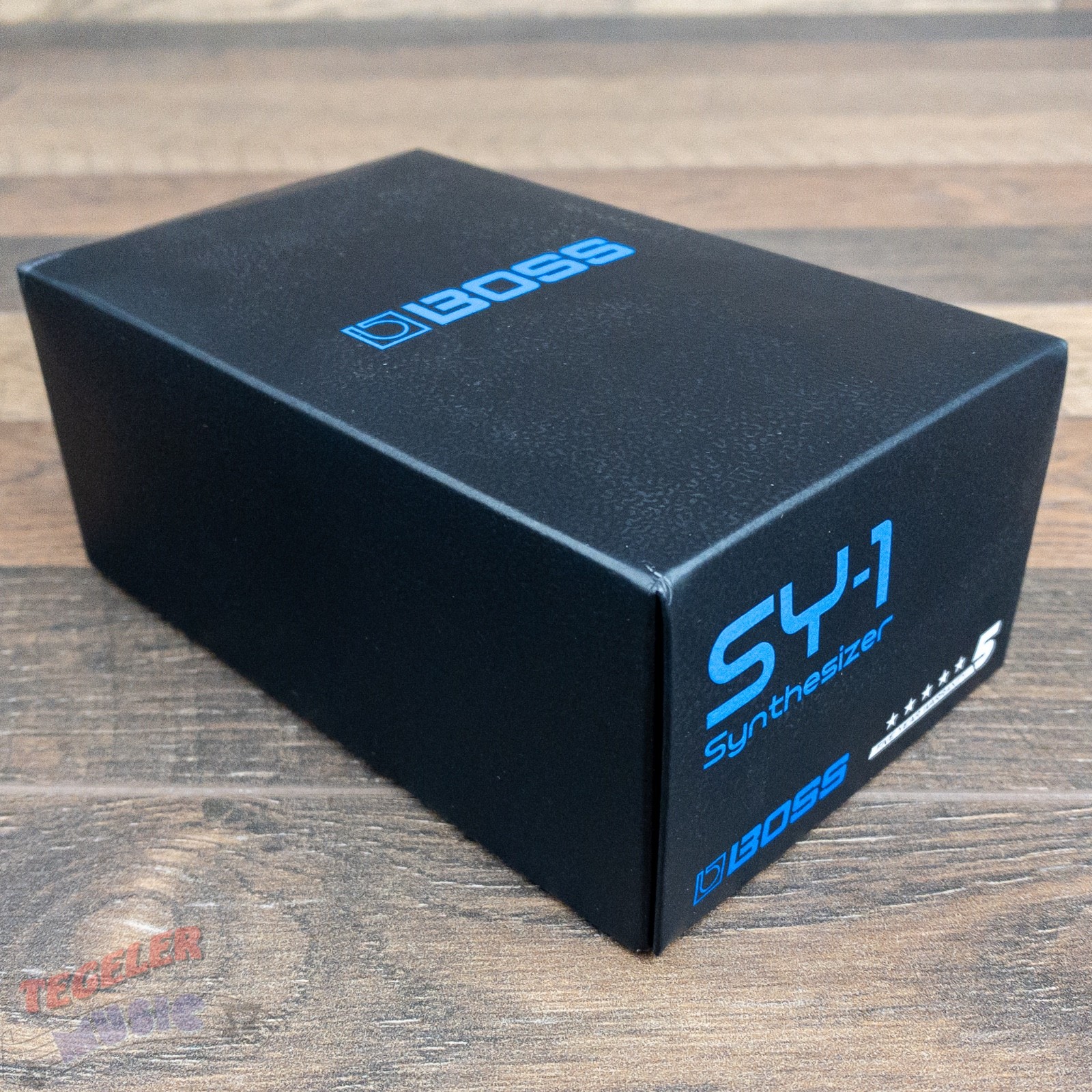 Boss SY-1 Synthesizer Guitar Effects Pedal
