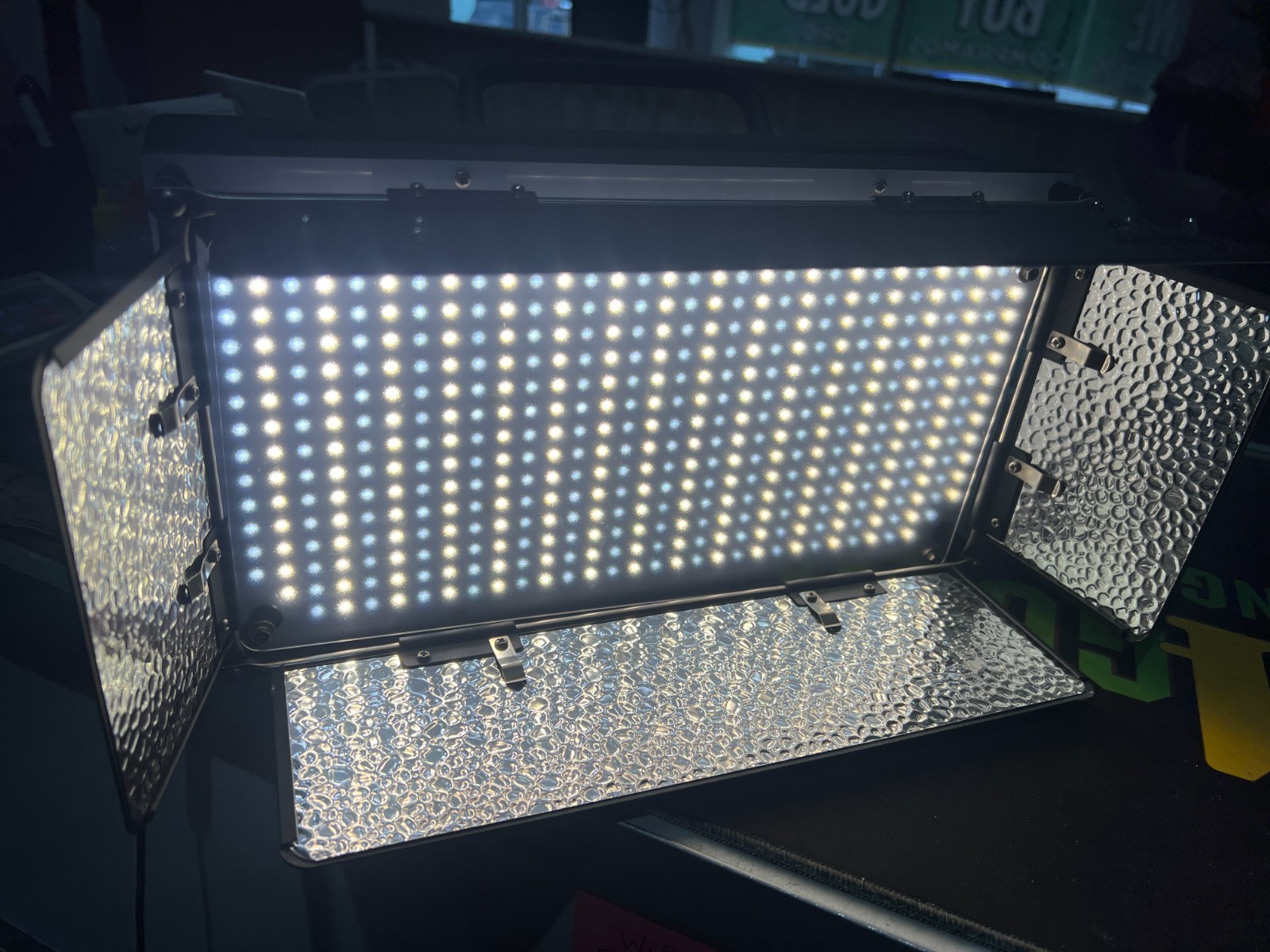 Genaray SP-S-500B Spectro LED Studio 500 Bi-Color LED Light