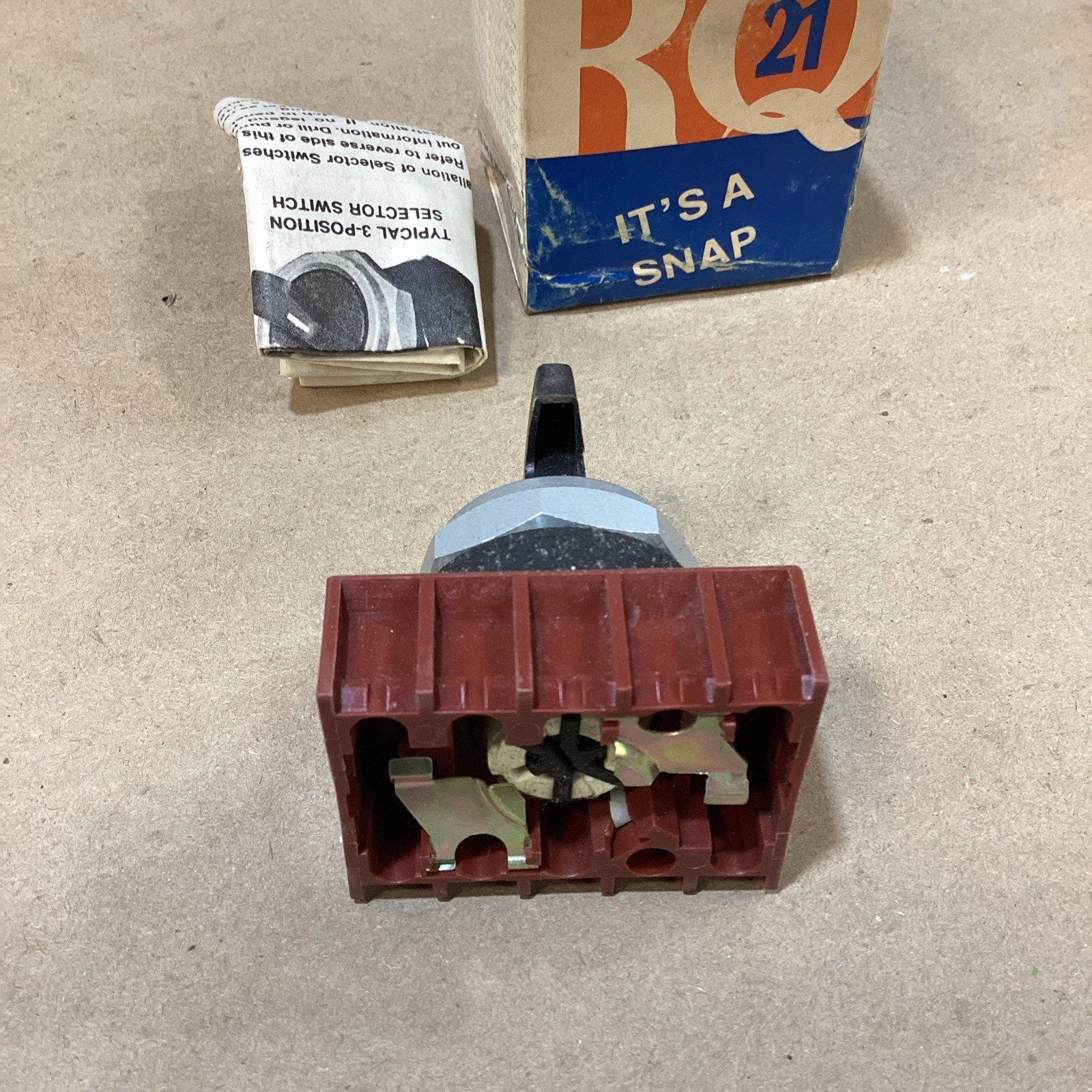 Siemens-Allis P30S3BLB5 3-Position Selector Switch