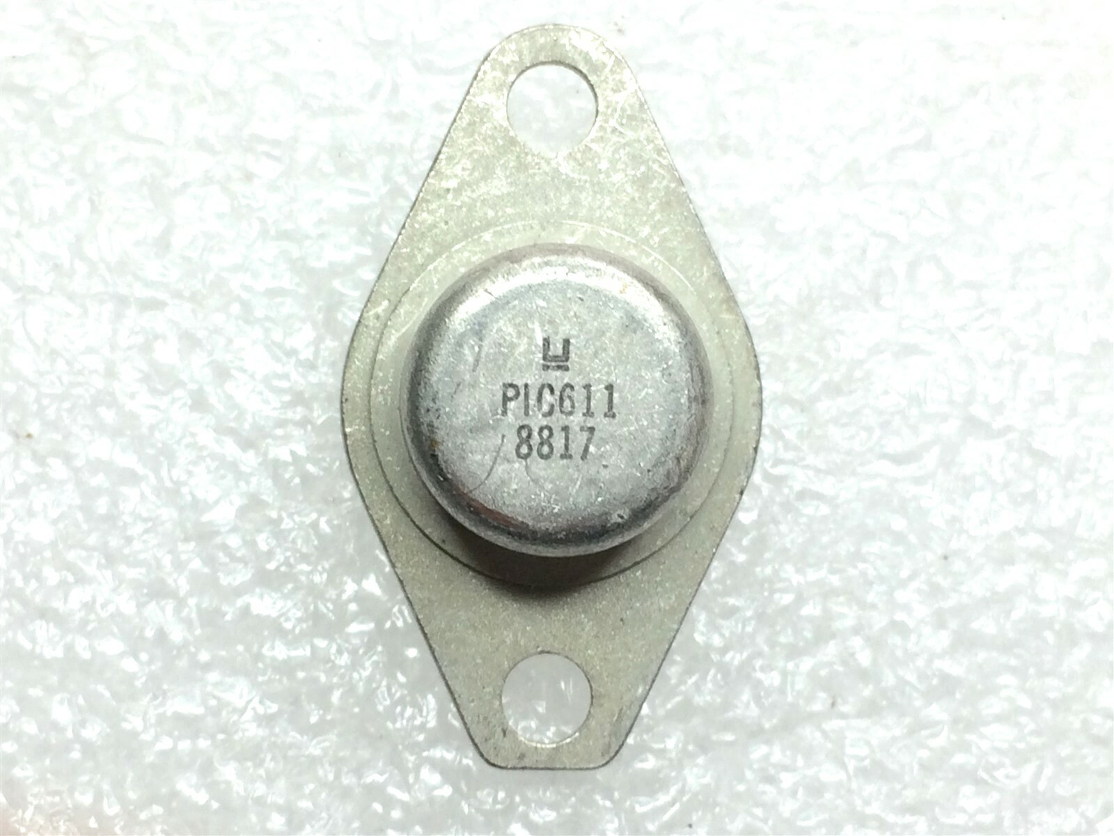 PIC611 UNITRODE DC to DC Converter and Switching Regulator 4-Pin 1 UNIT