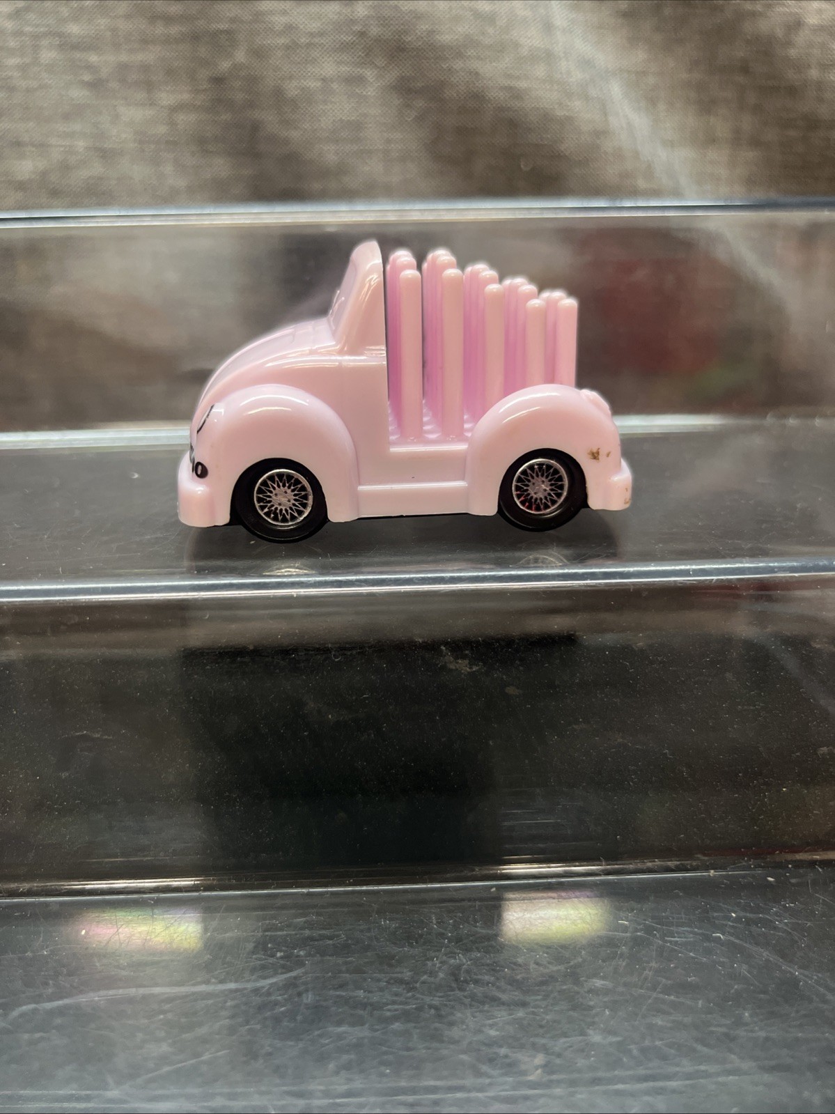 PLASTIC VW VOLKSWAGEN Bug BEETLE CAR PEN STAND Sharpener 1980s Retro Rare E2