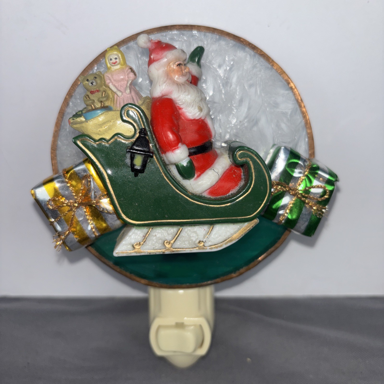 Vtg Stained Glass Flying Santa Decorative Nightlight (Works) w/ Box
