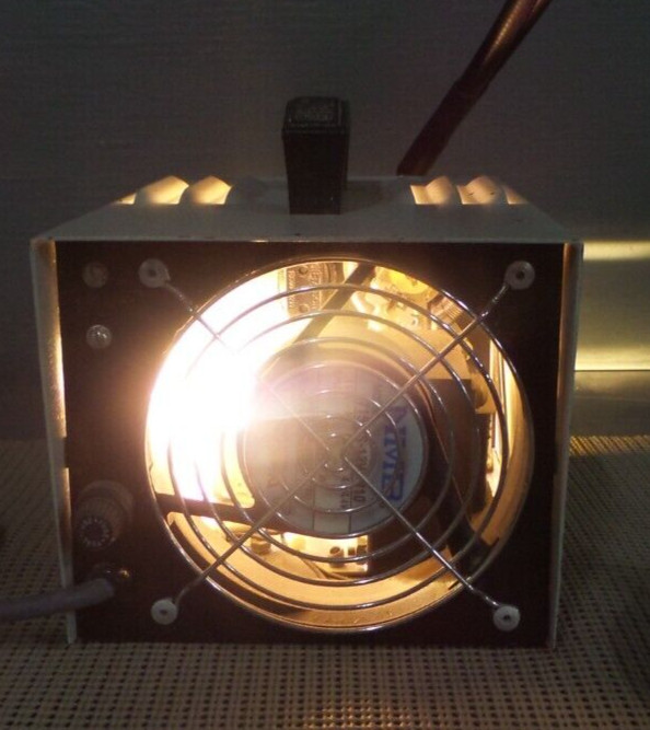 Cole-Parmer Model 9741-50 Low-Noise Illuminator