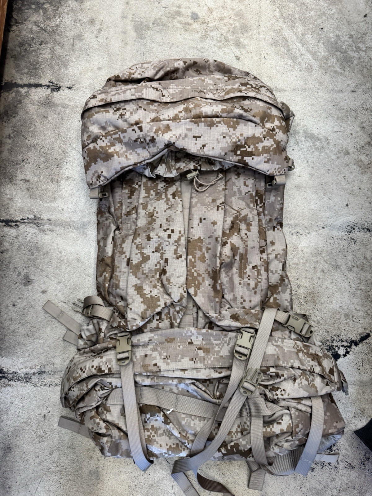 Mystery Ranch AOR1 Rucksack MEDIUM Tactical Military