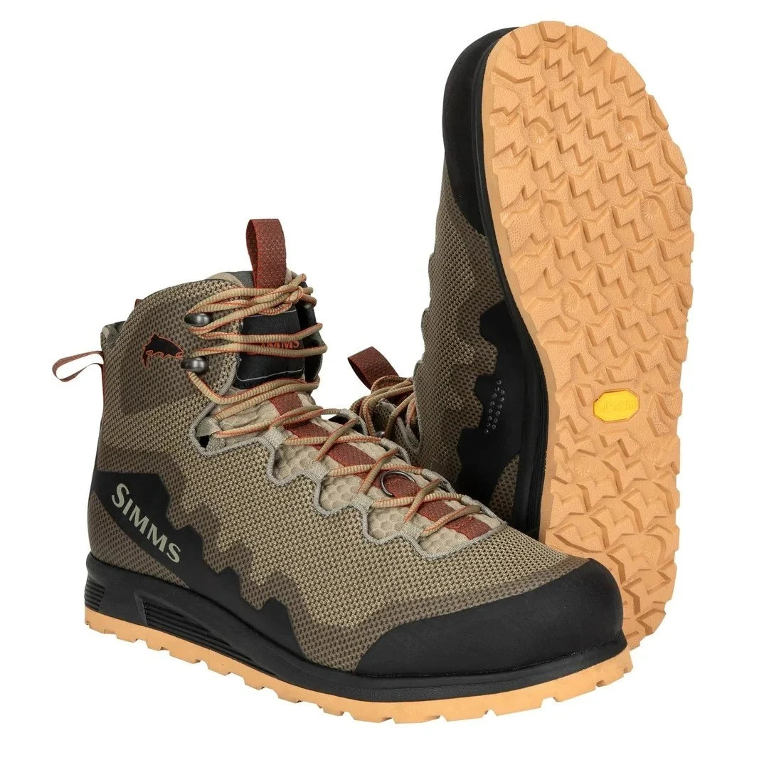 Simms Men's Flyweight Access Wading Boot - Size 9 - Vibram Sole - CLOSEOUT