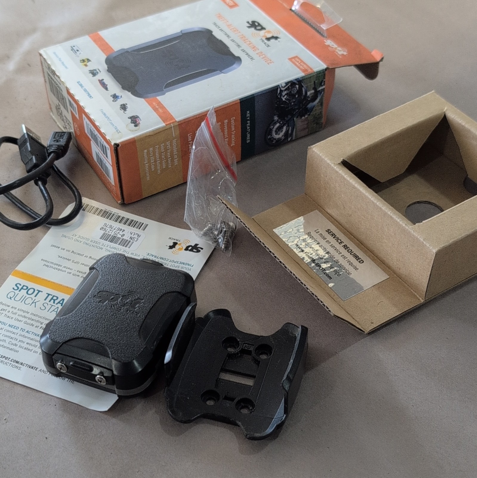 SPOT Trace Theft-Alert GPS Tracker w/ Mount, USB Cable, Box & Quick Start Guide