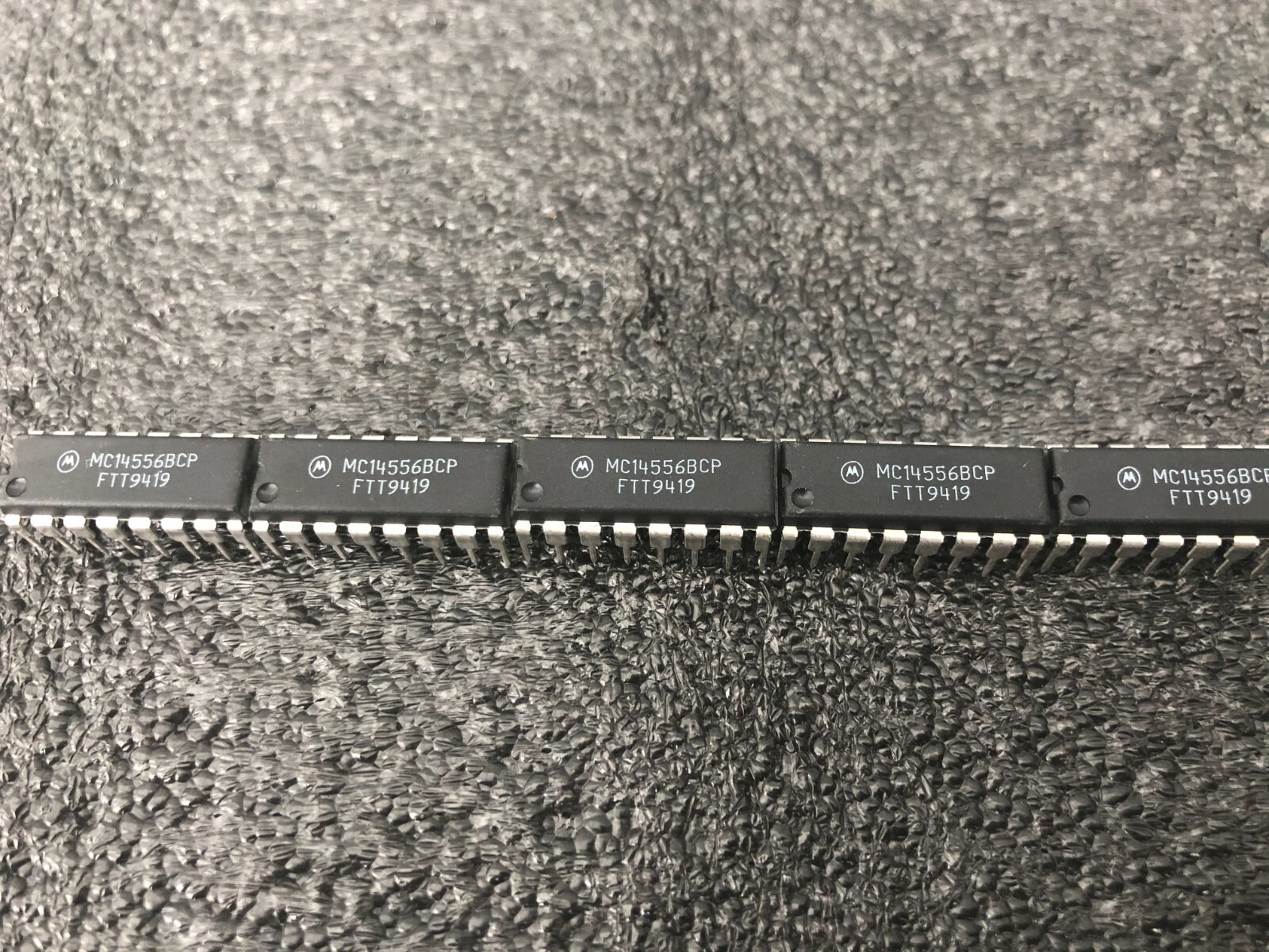MC14556BCP