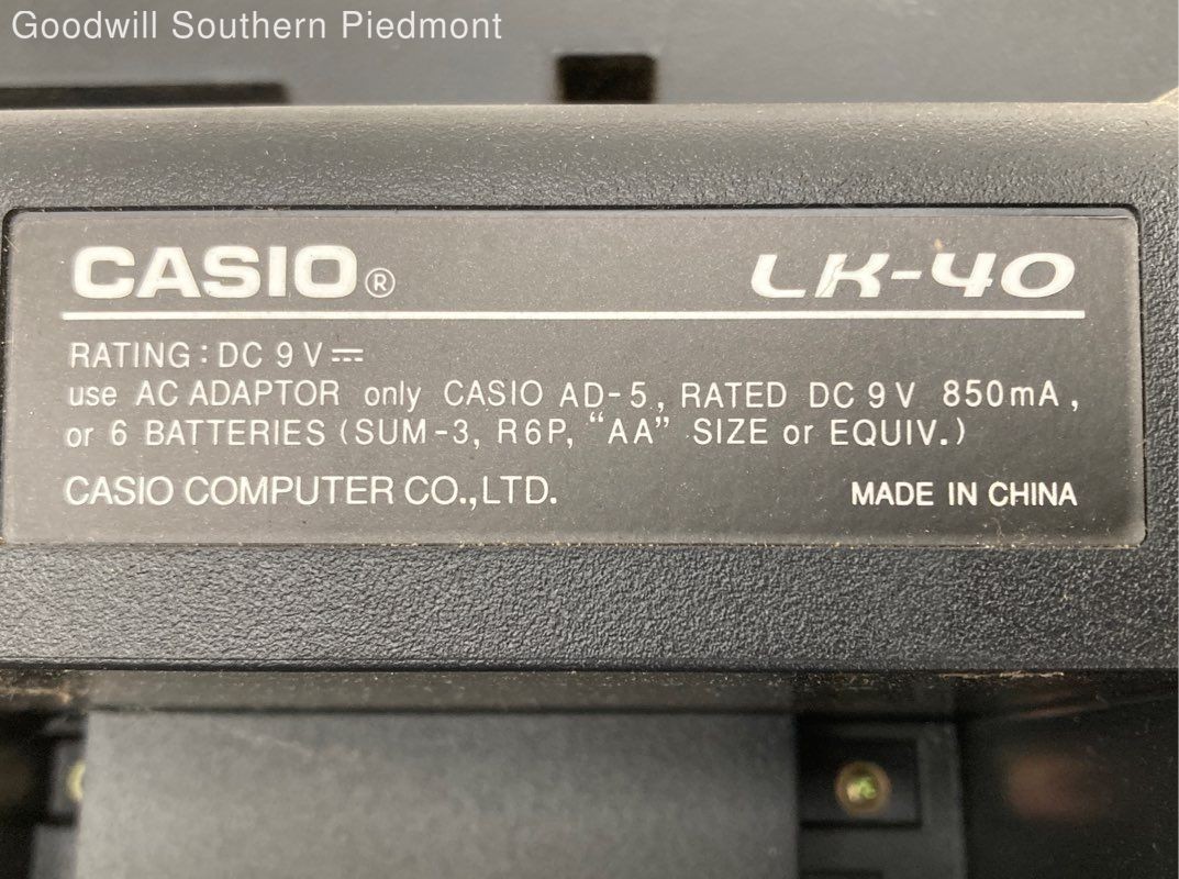 Casio LK-40 61-Key Polyphonics Synth Electronics Keyboard - Tested