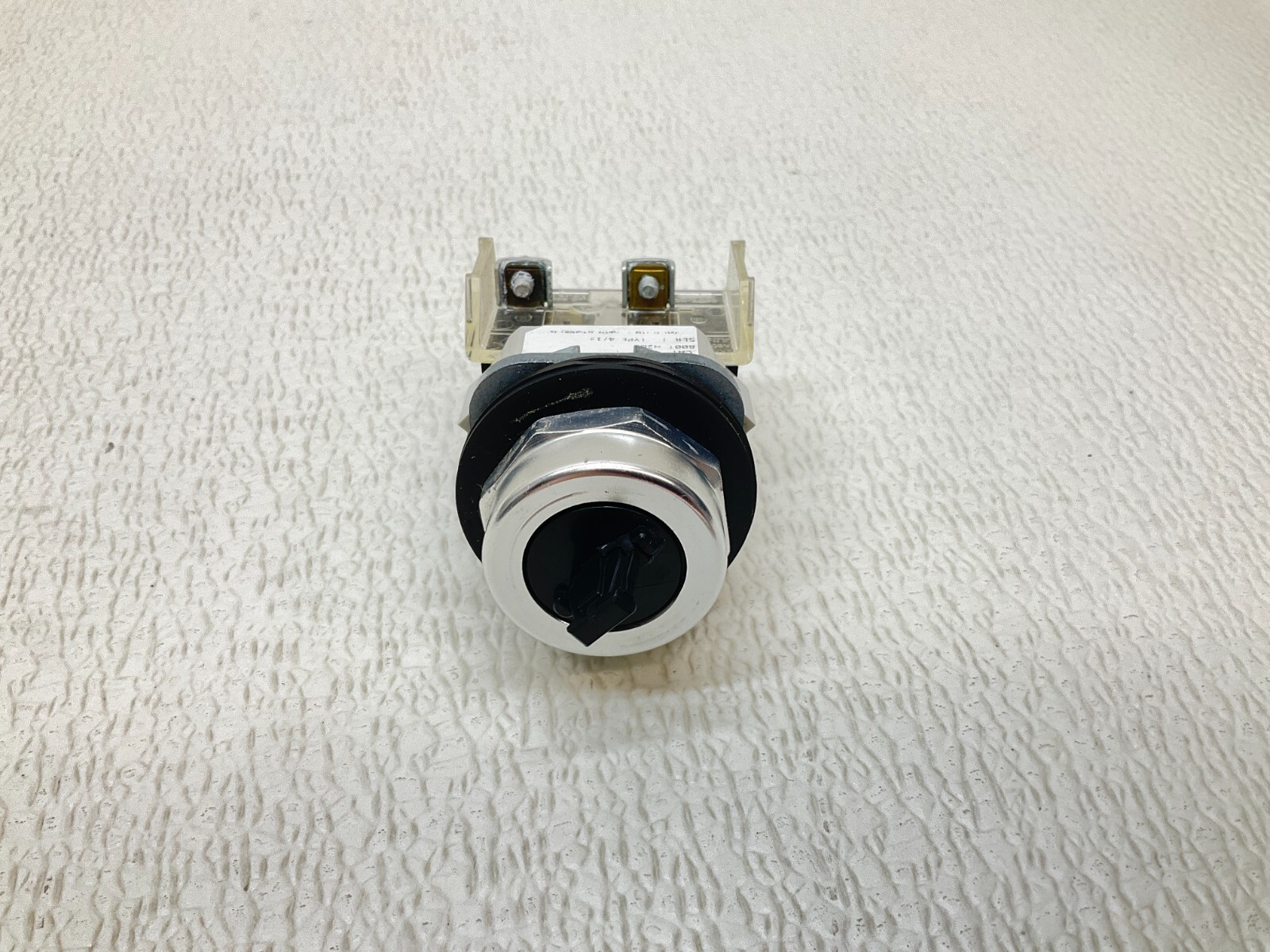 Allen Bradley 800T-H2D1 2 Position Maintained Selector Switch Ser. T 800T (TSC)