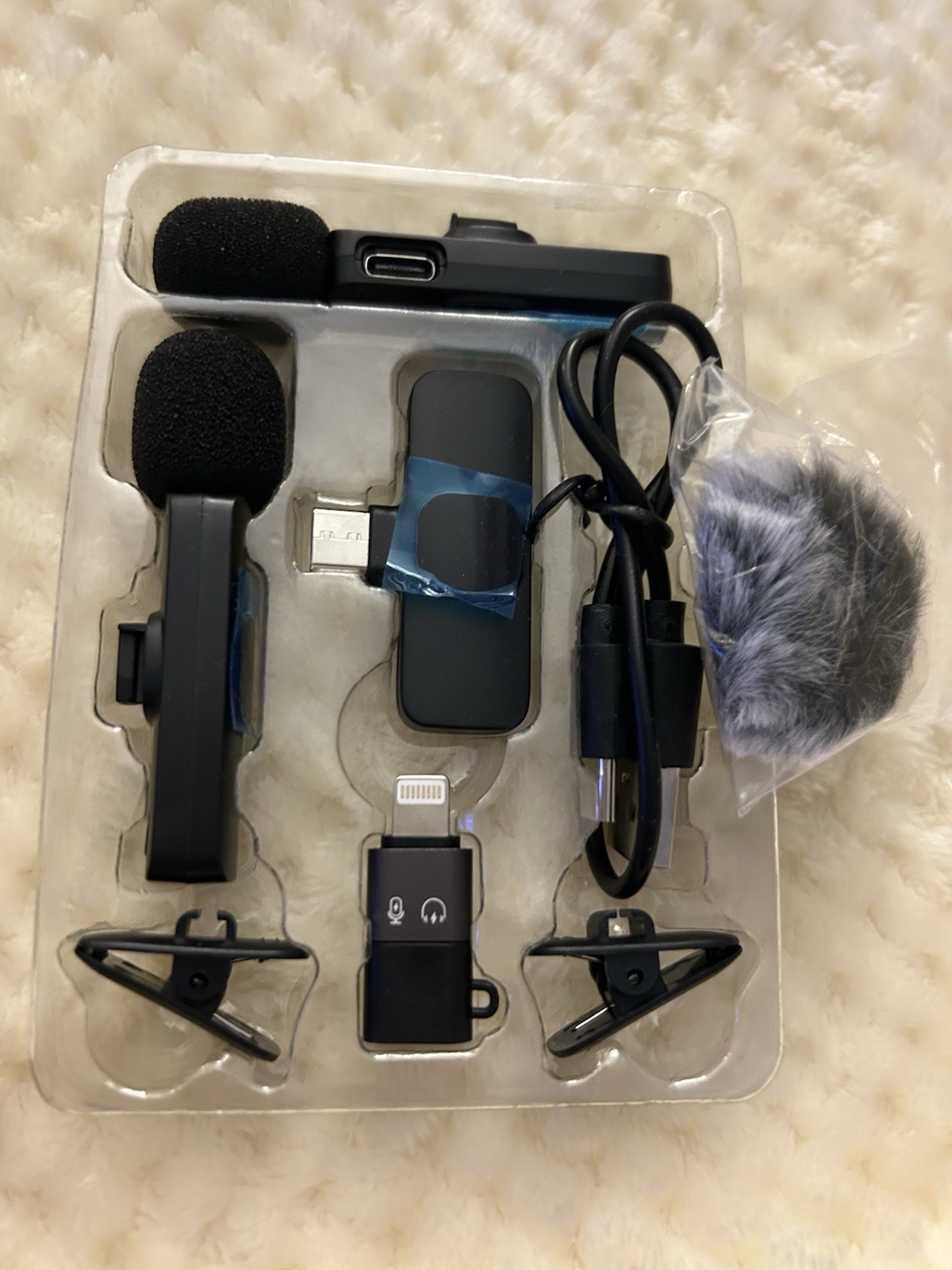 Two Lavalier Wireless Microphones Audio Video Recording Mini Mic iPad/Android