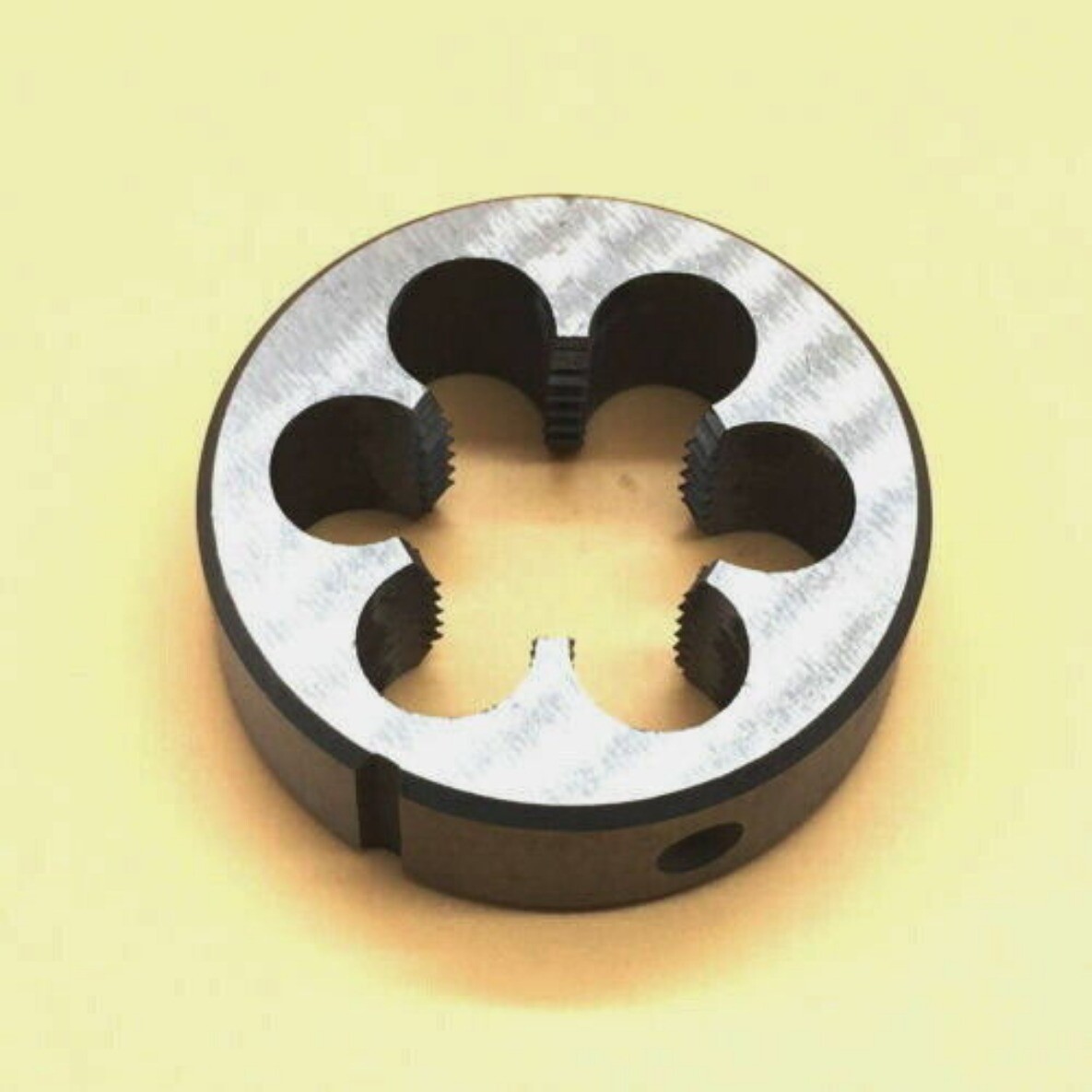 TR27 x 4mm Trapezoidal Metric Left hand Die Pitch [Snau3]