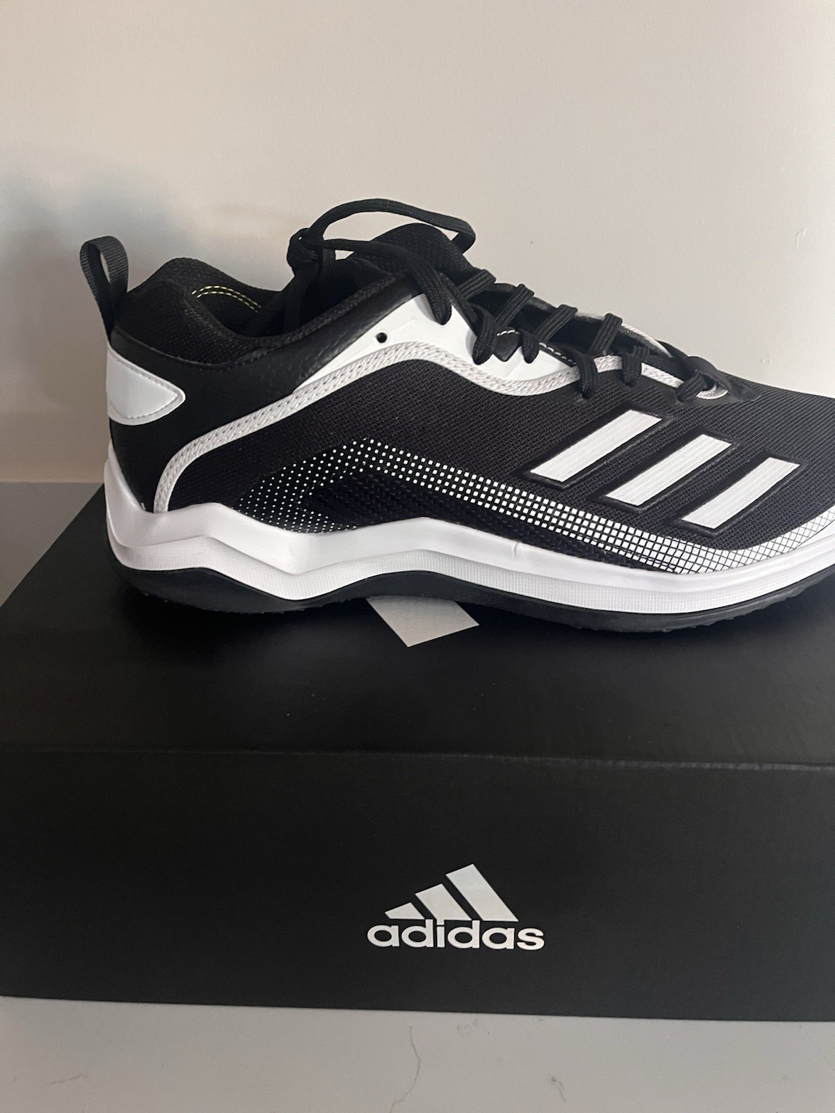 Adidas Men's Icon 6 Turf Black/White (EG7608) Size 11.5