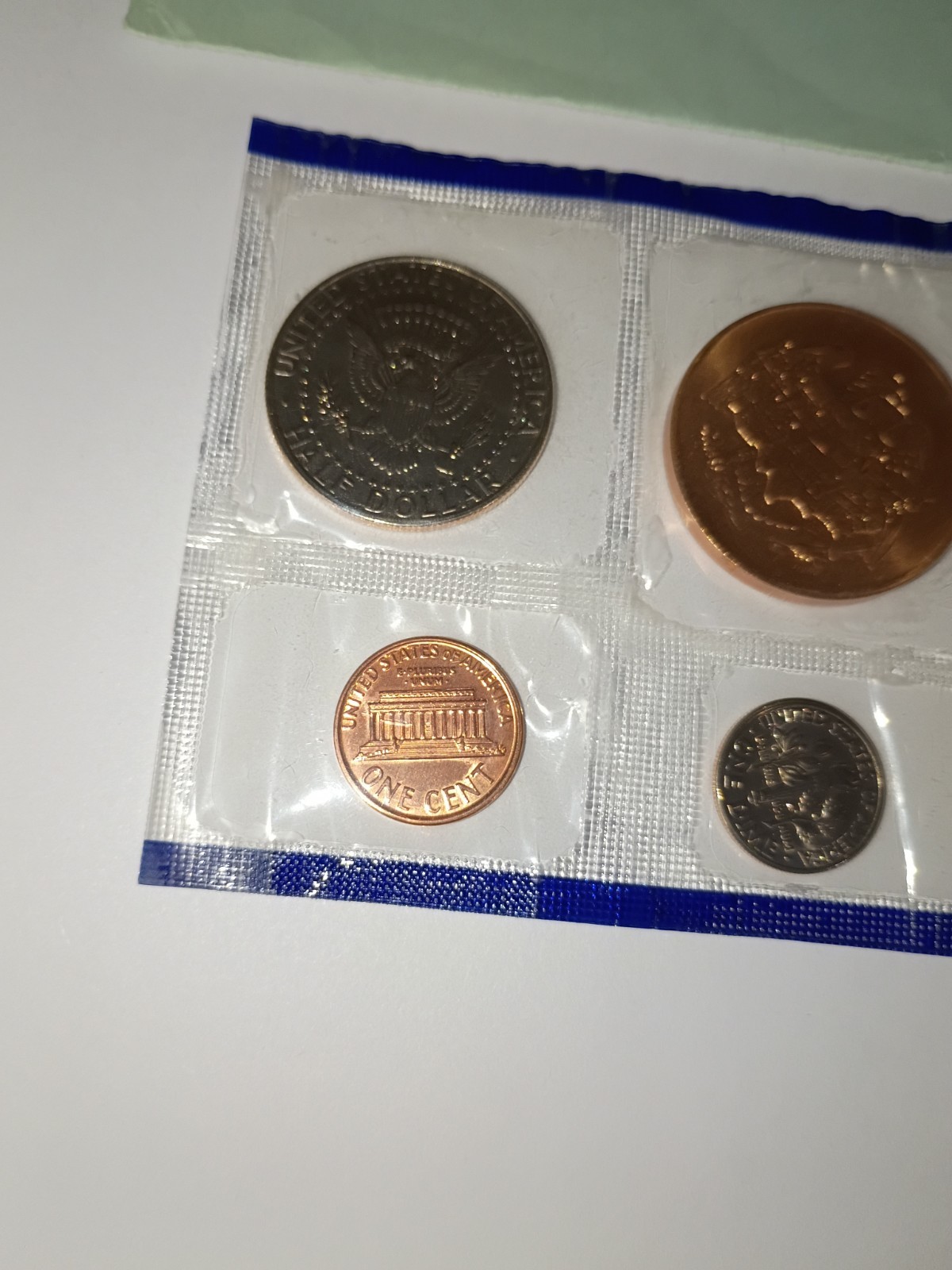 1991 PHILADELPHIA SOUVENIR MINT SET !