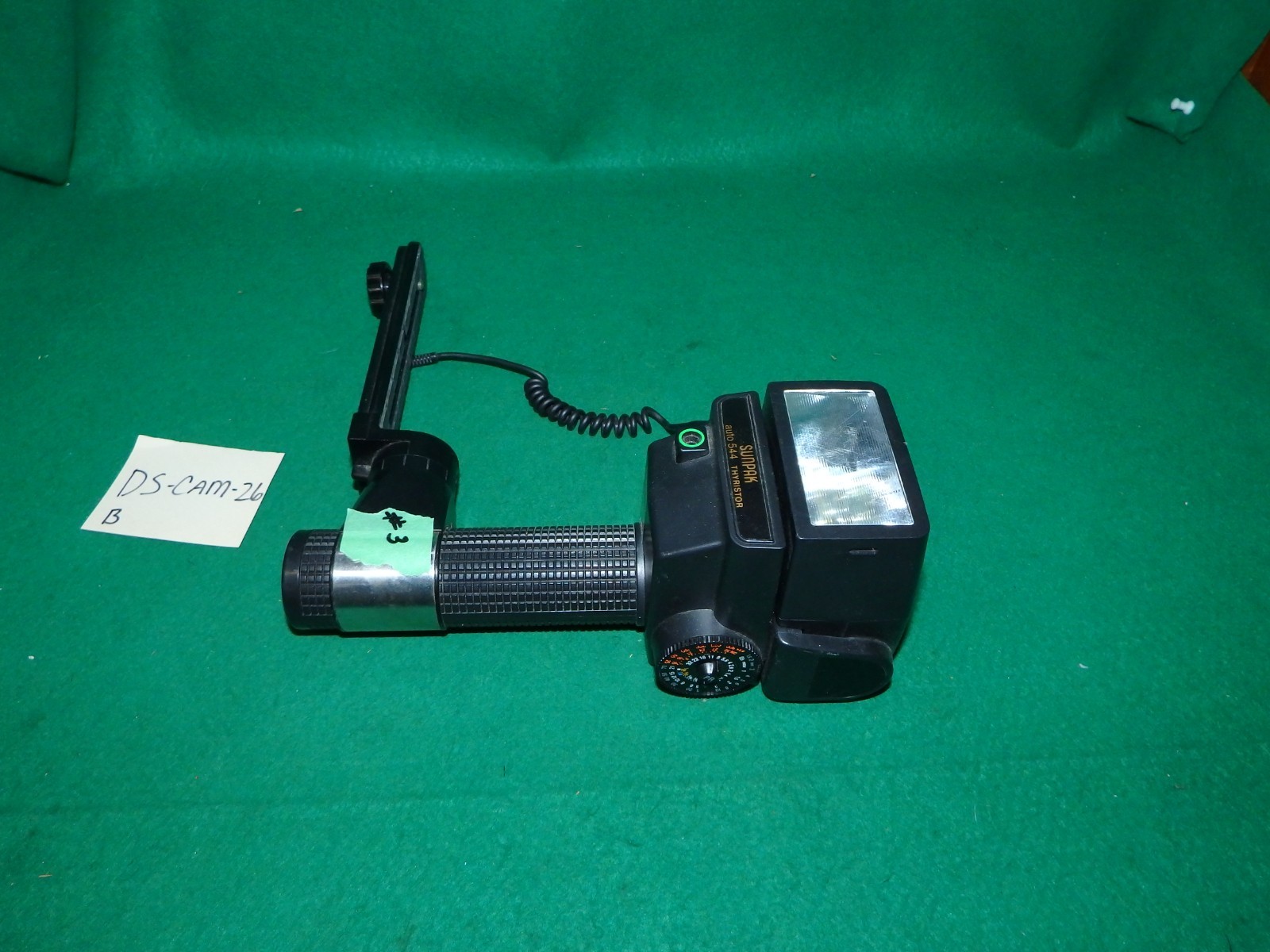 SUNPAK Auto 544 Thyristor Handle Flash+35mm Camera Bracket & PC Sync Cord Tested
