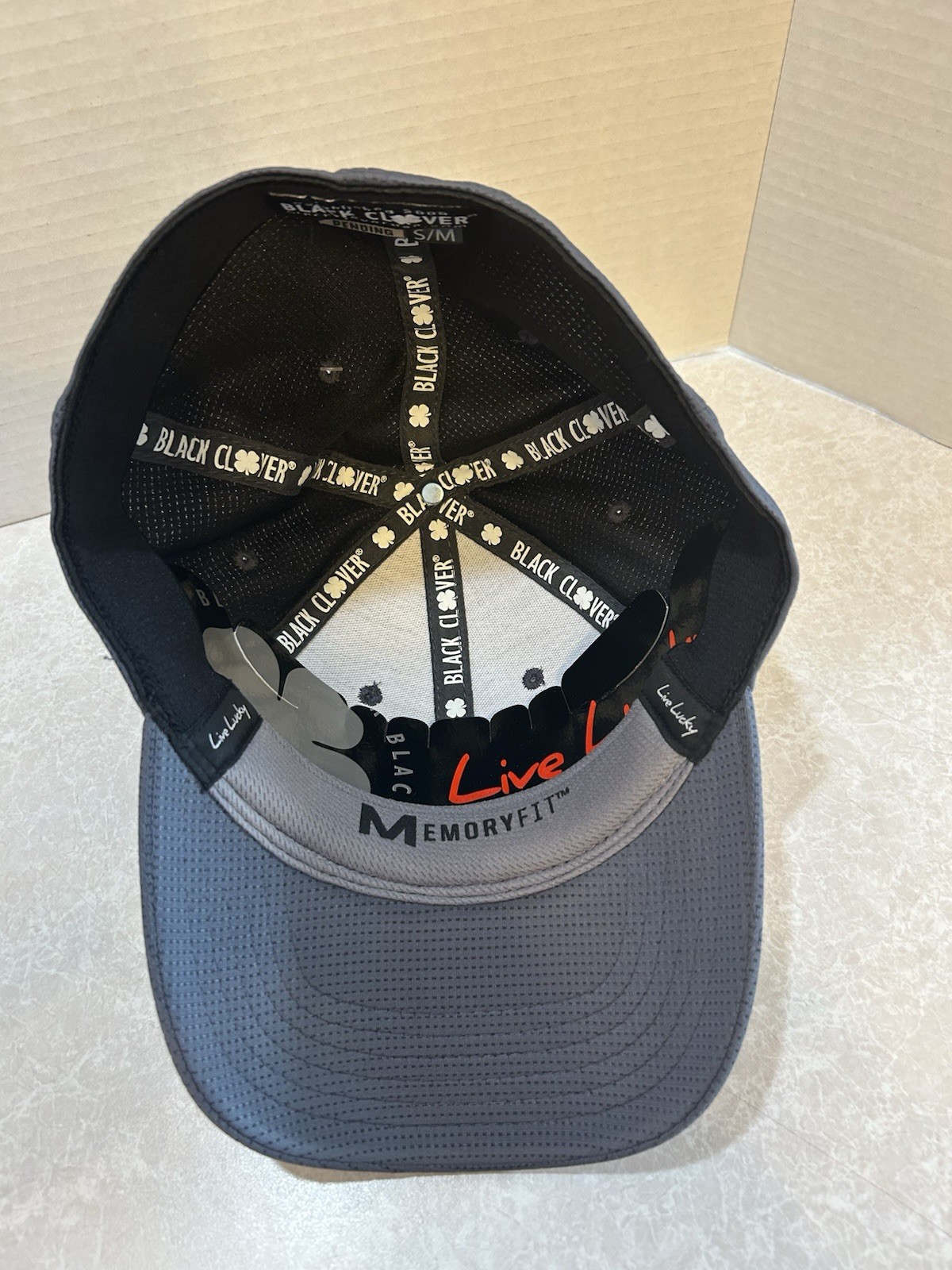 Black Clover Live Lucky Golf Hat. Memory Fit. Small/Medium. NWT. Sharp!