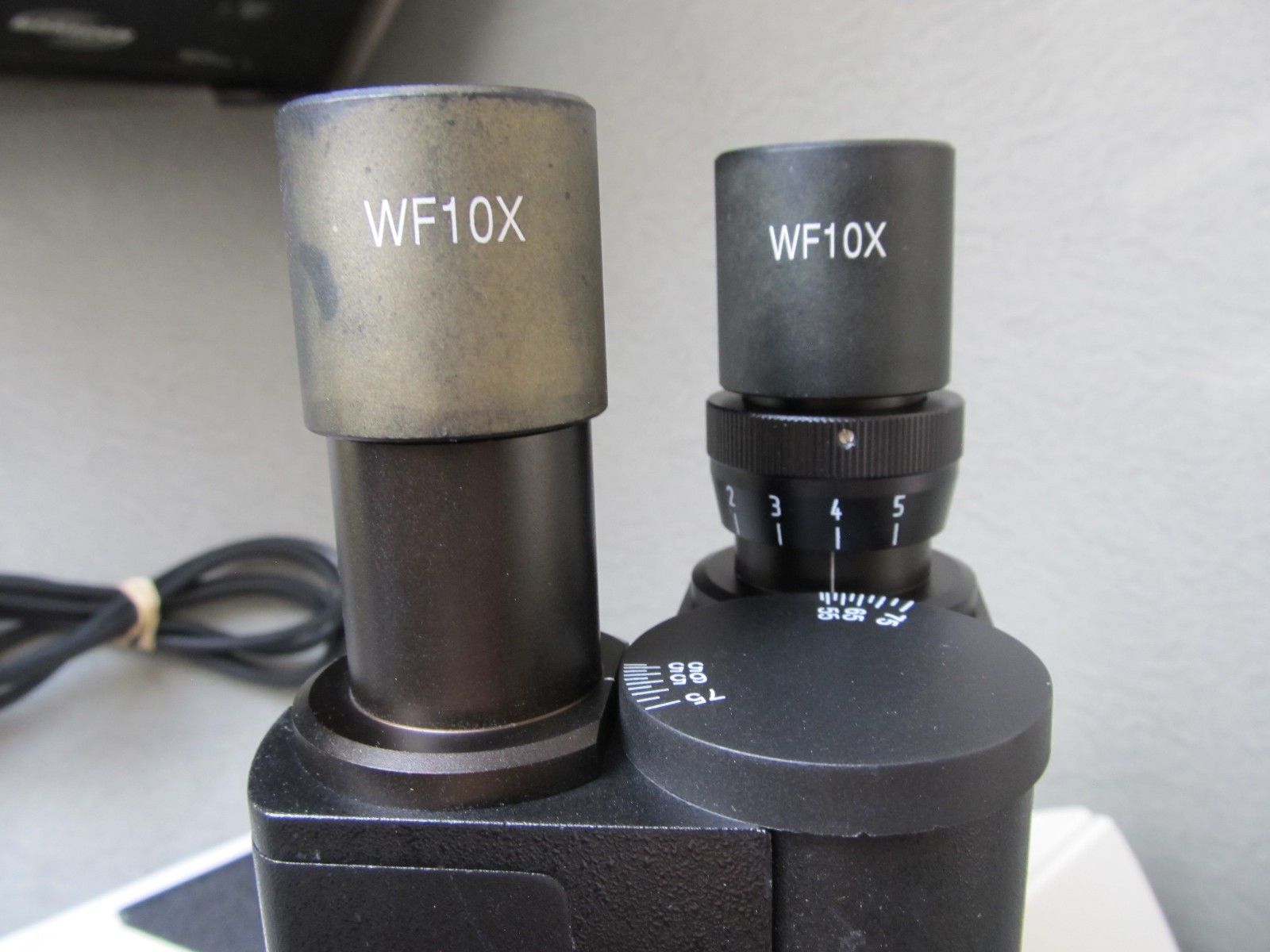 Fisher Micromaster 12-561B Binocular Microscope ***Pls Read