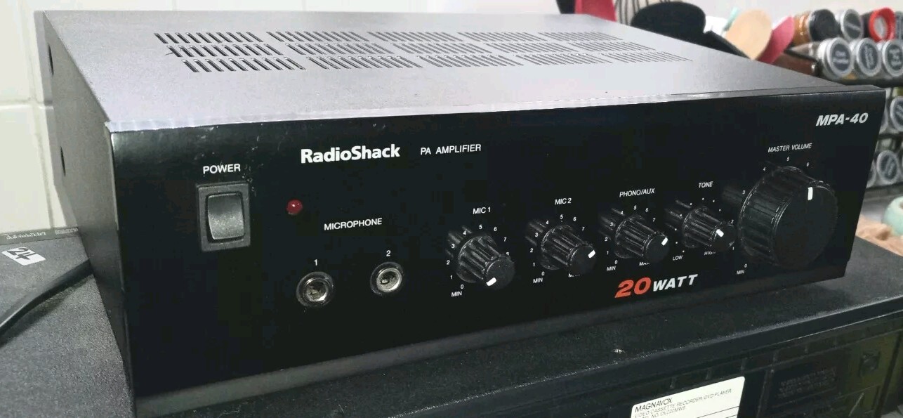 RadioShack MPA-40 20 Watt PA System Amplifier Power Amp - Aux/CD & Phono vg