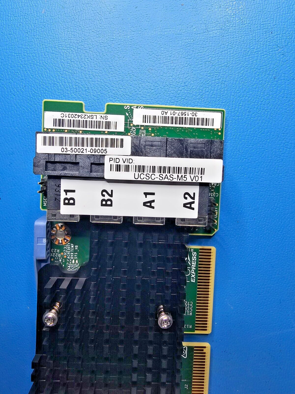 UCSC-RAID-M5 12Gb/s SAS HBA Raid Controller WITH NEW Battery & Cable.