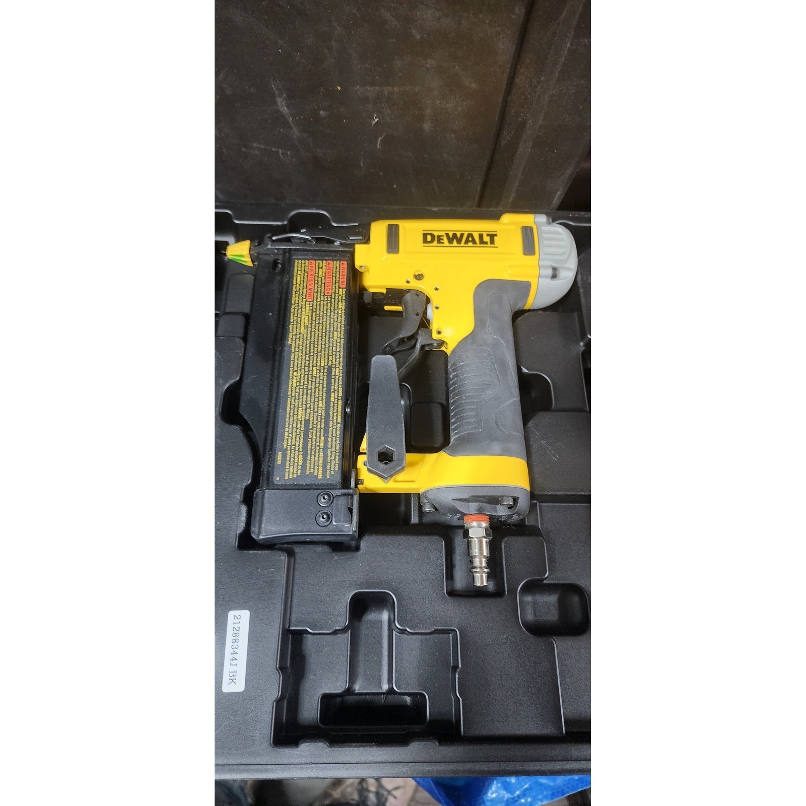 Dewalt  Pin  Nailer