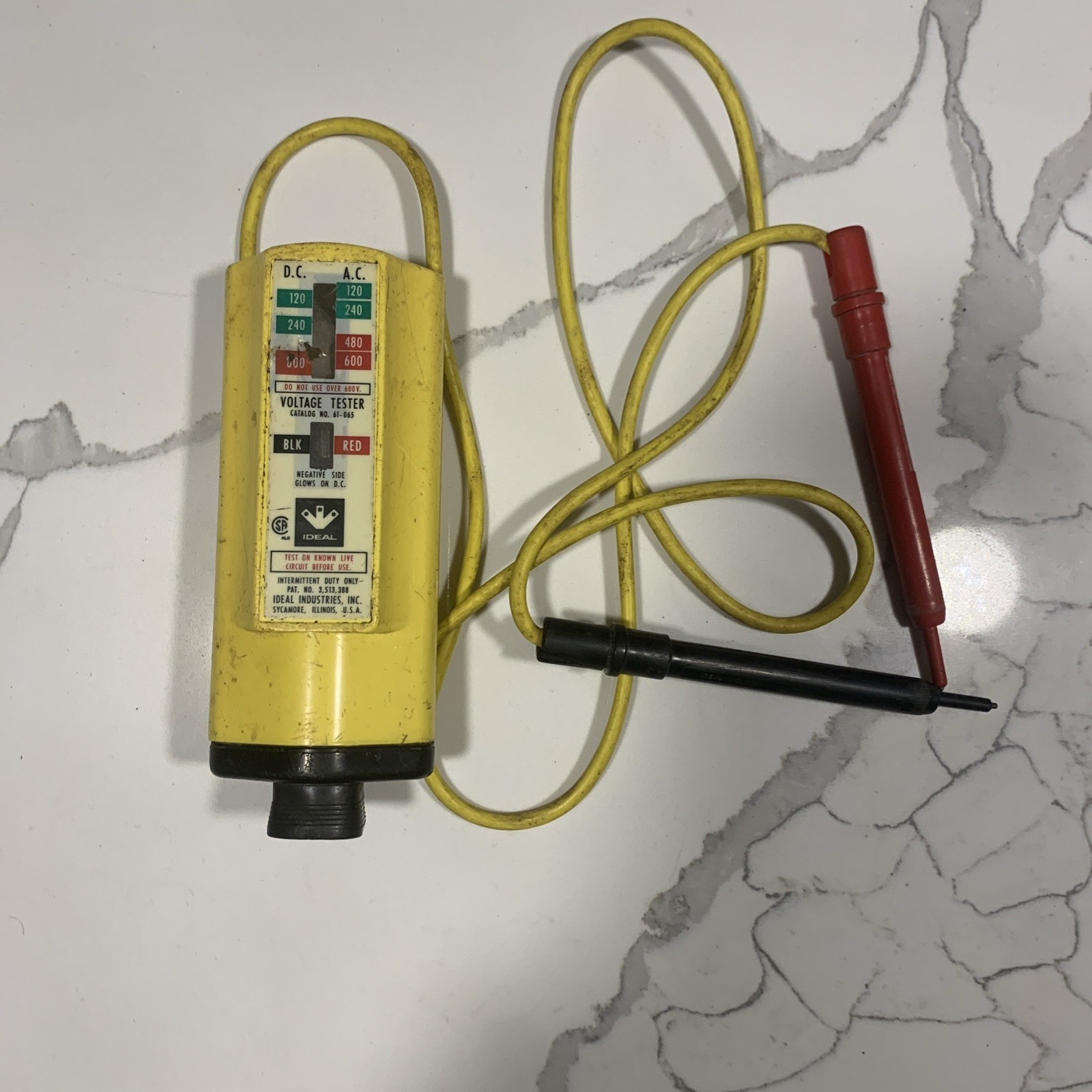 Ideal Voltage Tester 61-065
