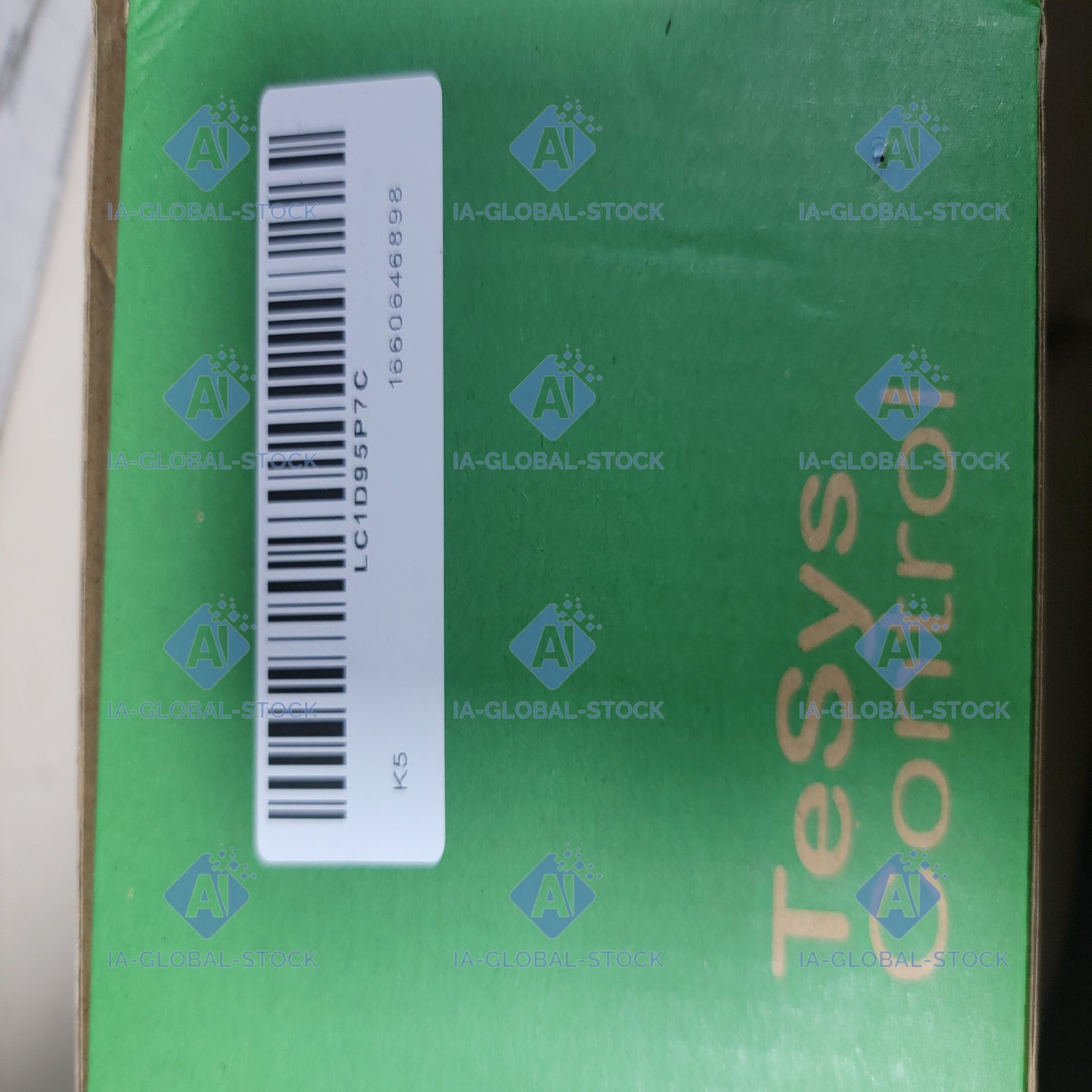 One Unit Brand New LC1D95P7C Schneider US Fee Shipping + 1 Year Warranty