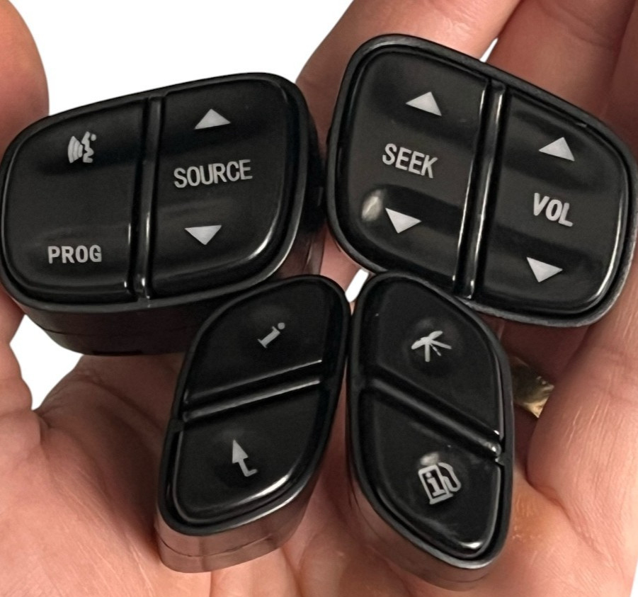 4pcs Steering Wheel Buttons For 03-07 Silverado Sierra Tahoe Yukon TBSS H2 LBZ