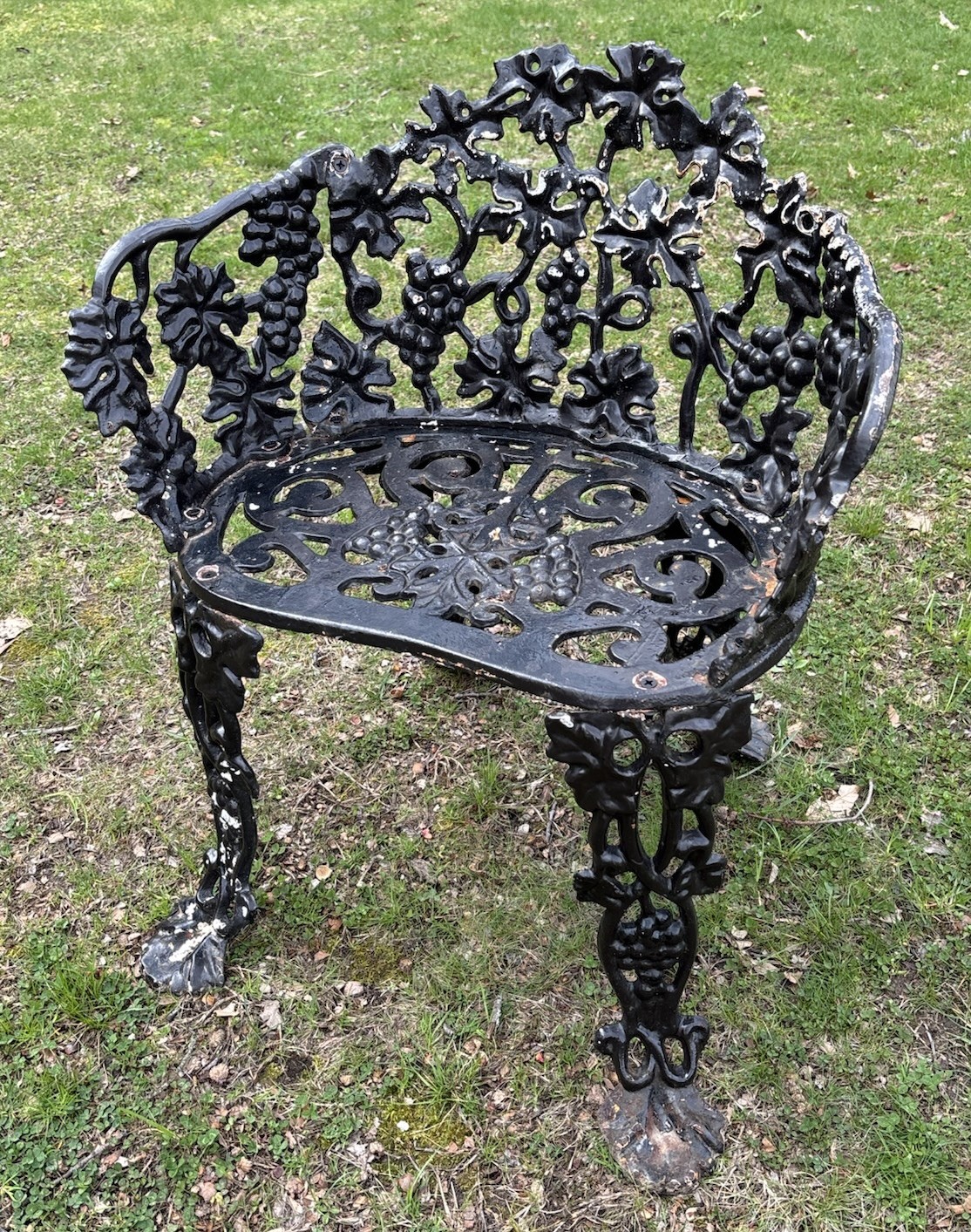 Vintage Victorian Grape & Leaf Cast Iron Patio Garden Arm Chair Seat Grapevine
