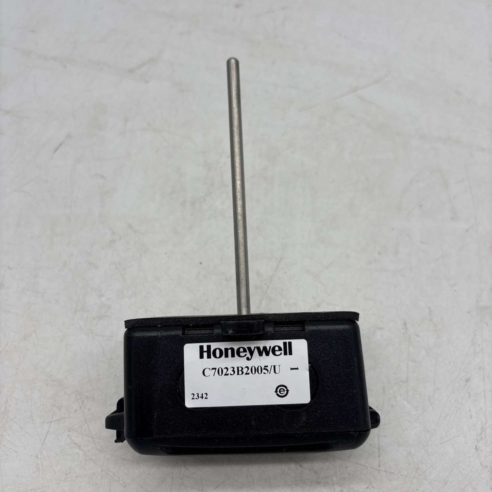 Honeywell C7023B2005/U HVAC Duct Temperature Sensor