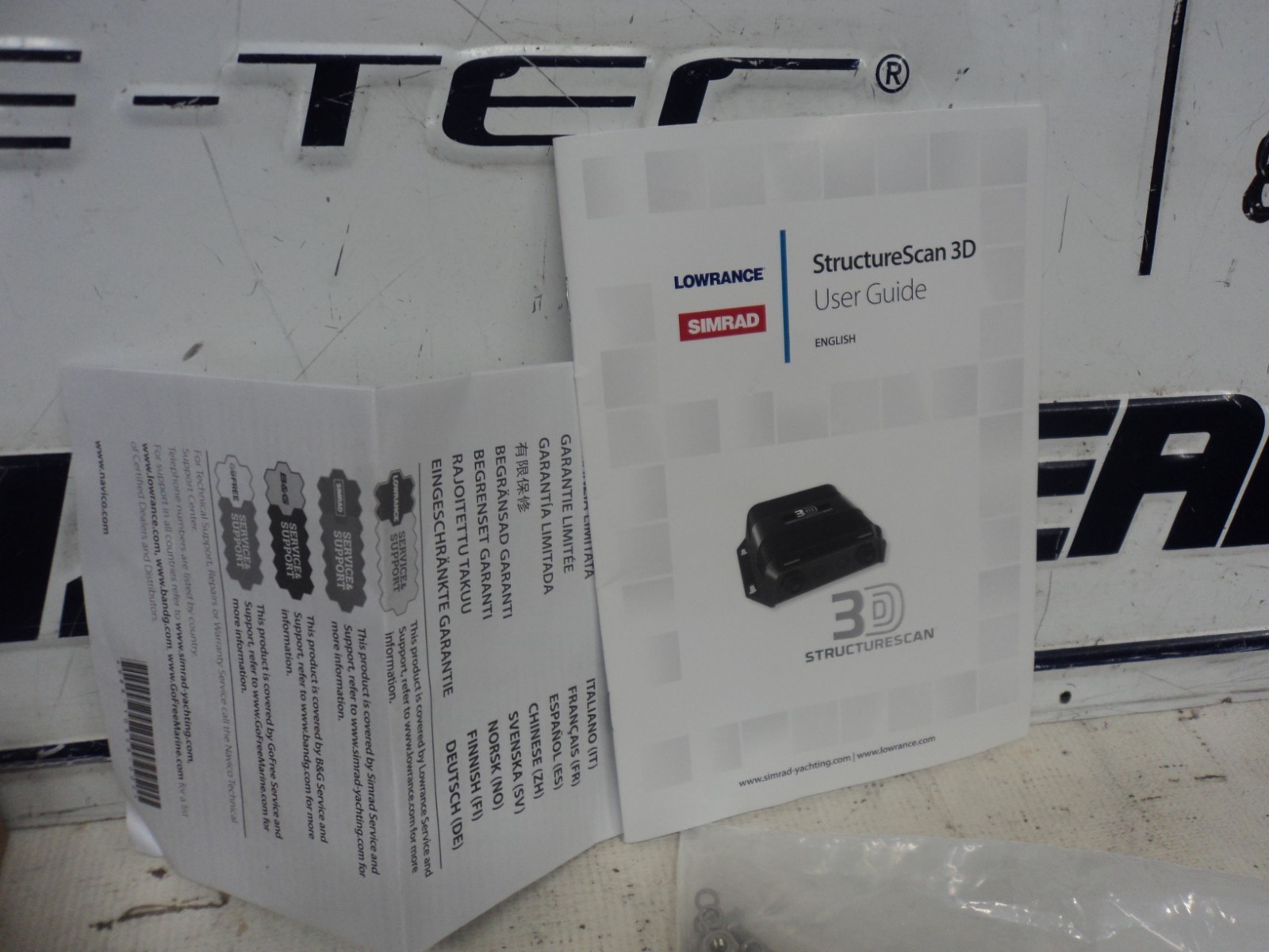 Lowrance hi resolution side scan unit.