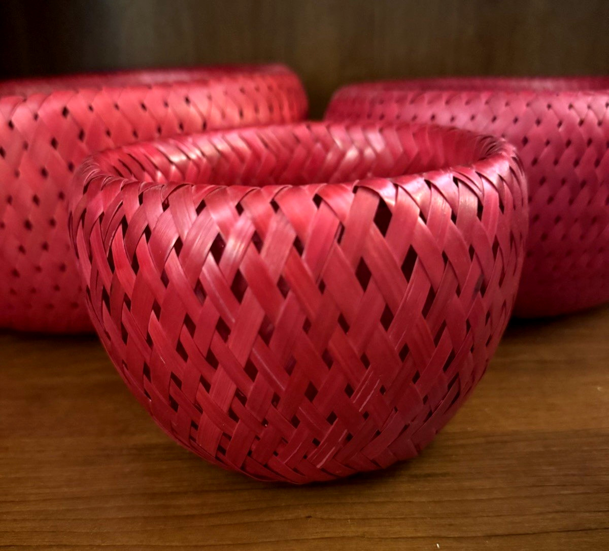 NEW Set of Three Crate & Barrel Woven Bambu Nesting Baskets Decor Crimson Red