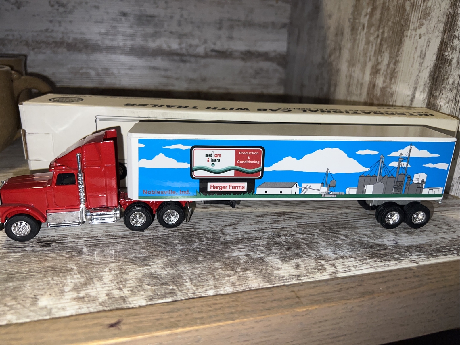 1/64th Harger Farms Seed International Semi Truck Die-cast Noblesville Indiana