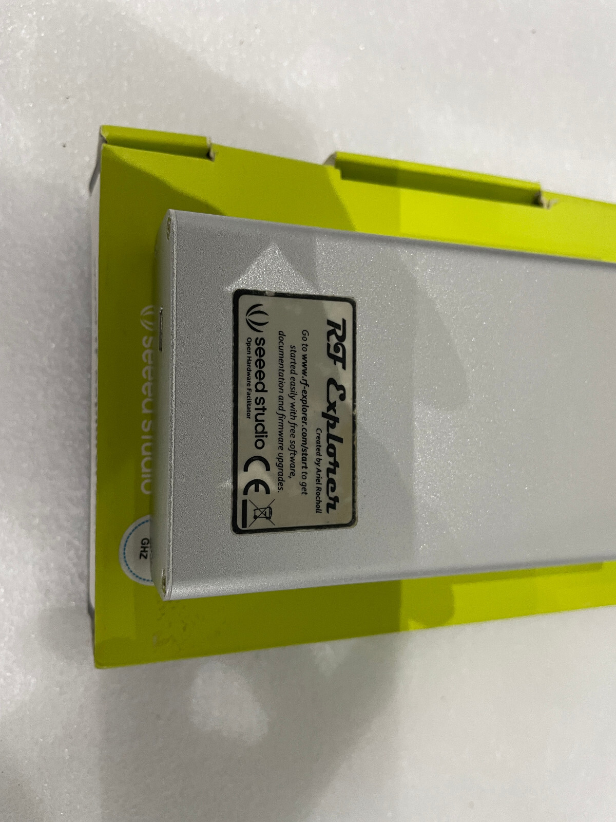 RF Explorer Handheld Spectrum Analyzer 2.4GHz
