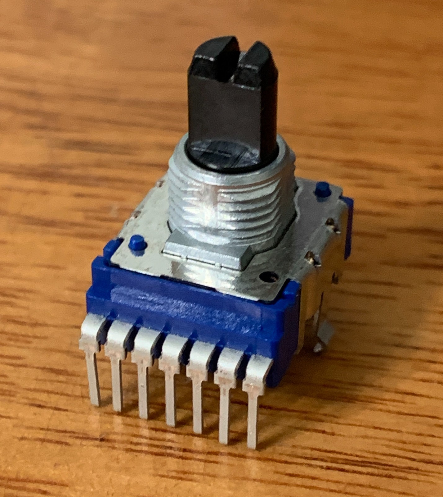 Rane TTM 52 54 52i 54i Mojo Replacement Potentiometer for Bass or Trebble EQ Pot