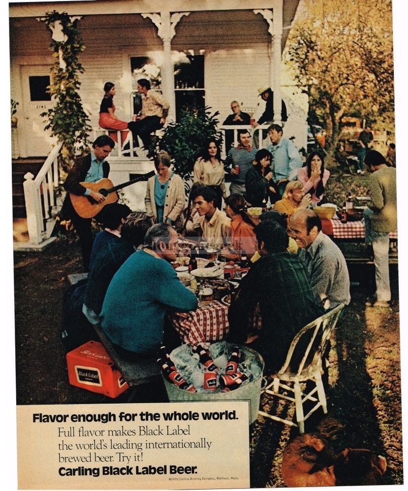 1972 CARLING Black Label Beer Family Gathering Picnic Barbecue Vintage Print Ad