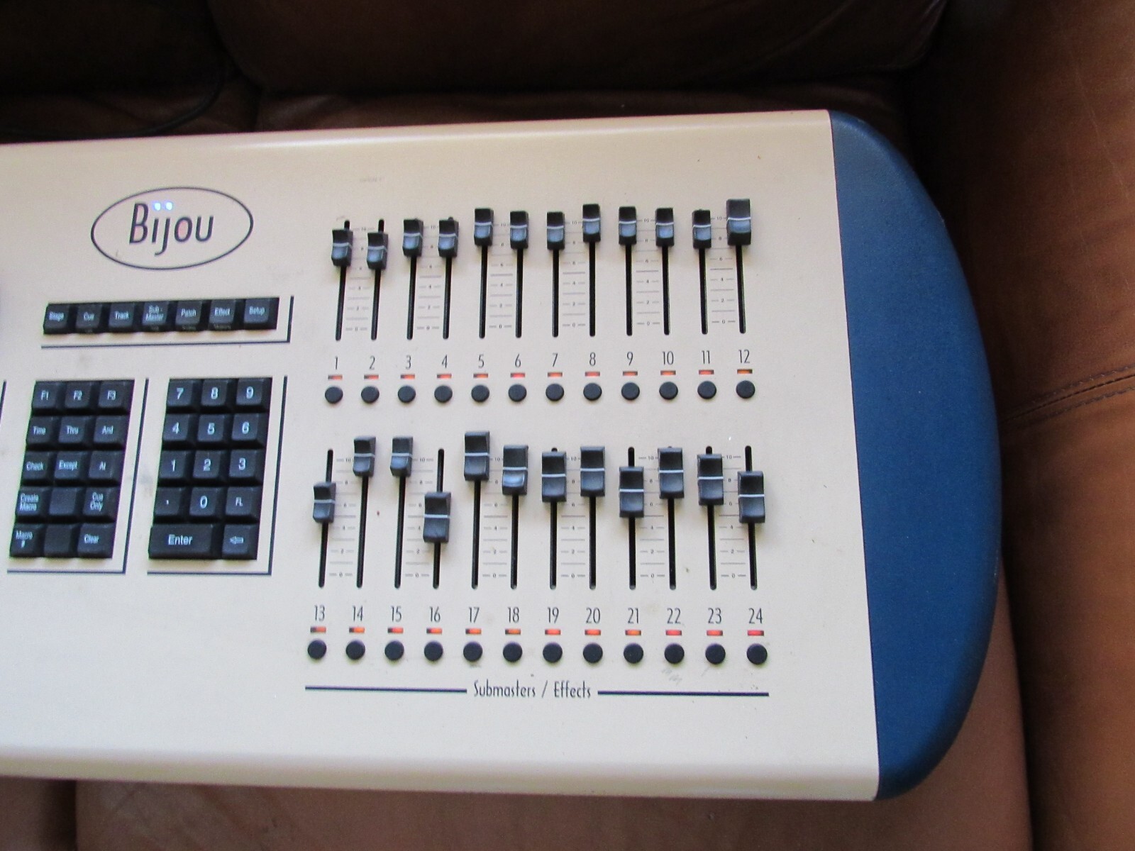 Large Bijou Stage Lighting Light Board 24/96 EDI Control Console Vintage