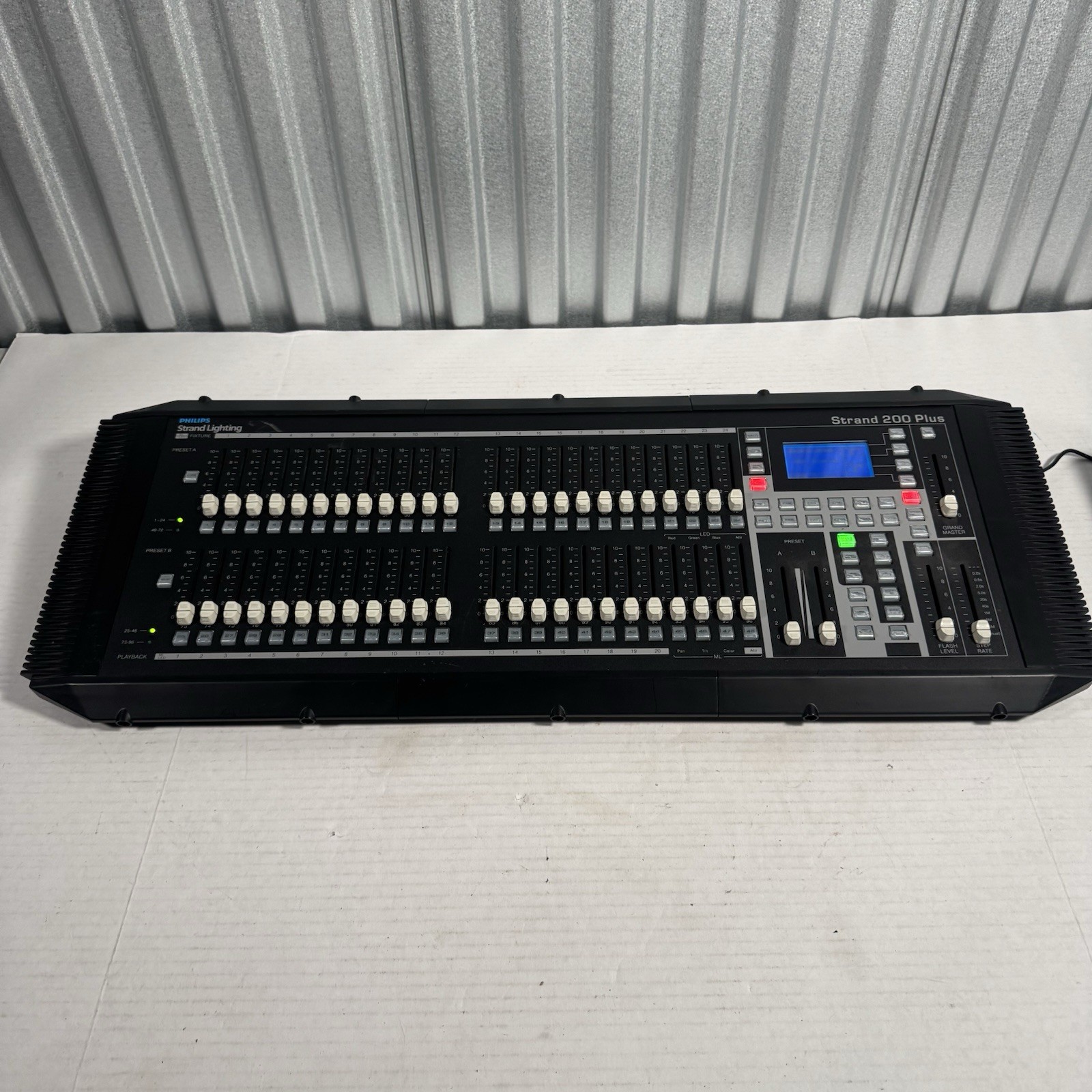 Philips Strand 200 Plus 24/48 Portable Console / 64340 — UNTESTED