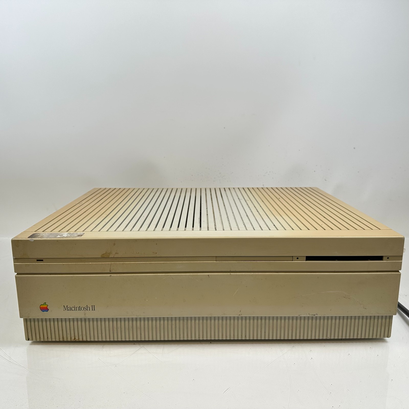 Vintage Apple Macintosh II M5000 Computer