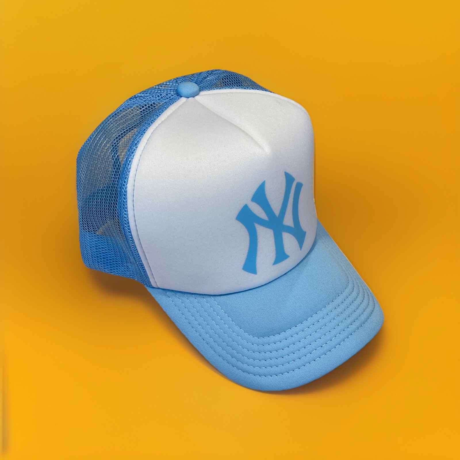 NEW YORK YANKEES BABY BLUE HAT 5 PANEL HIGH CROWN TRUCKER SNAPBACK