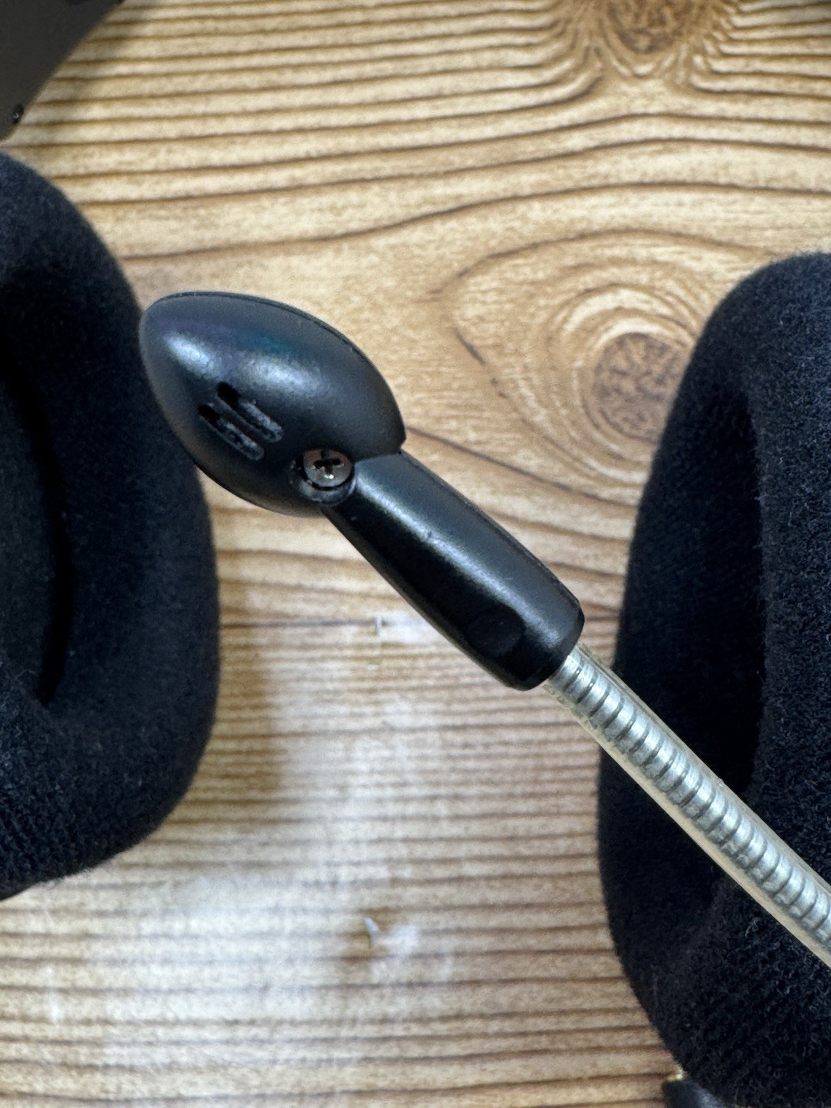 Alienware Gaming Headphones Wired with Microphone Genuine Original