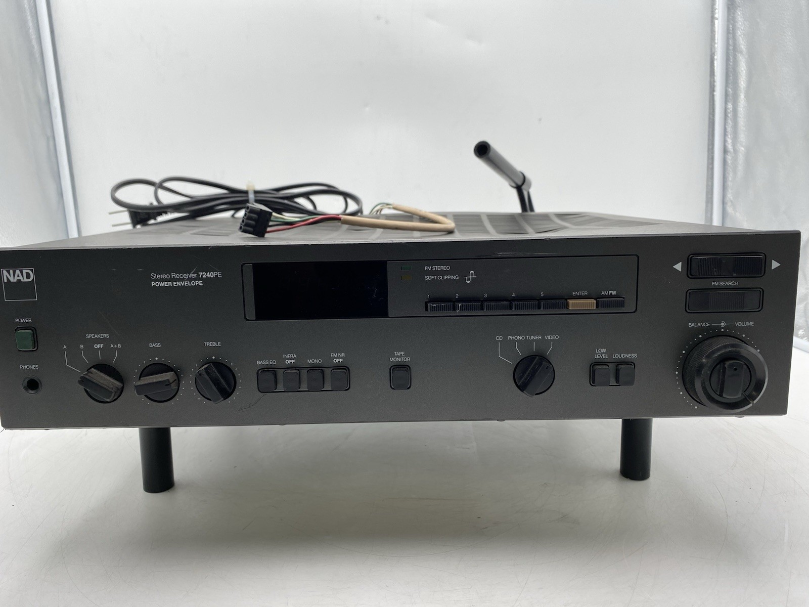 NAD Electronics 7240PE AM FM Power Stereo Receiver Tuner