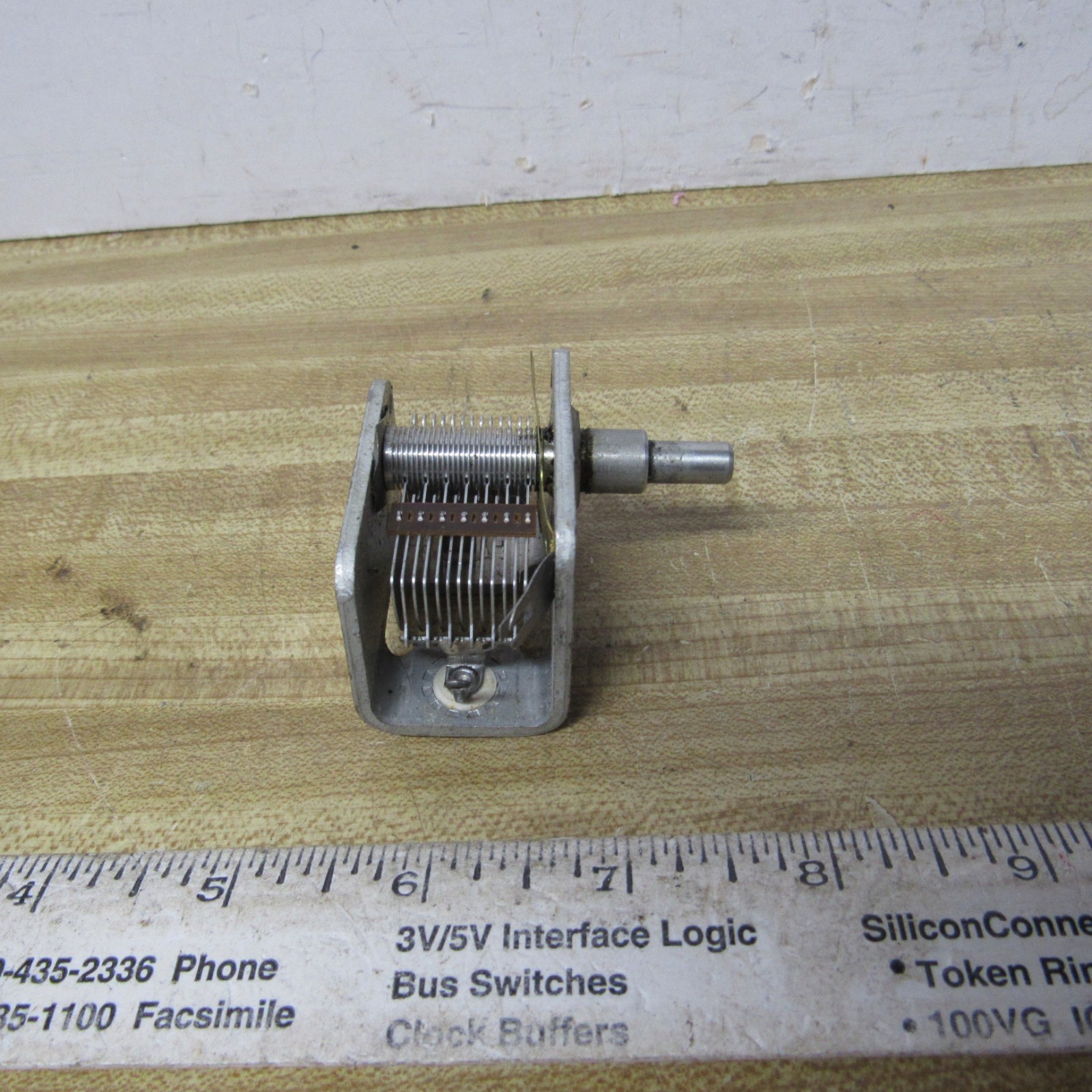 VARIABLE CAPACITOR  75 pF 15 to 75 pF 1/4 in shaft